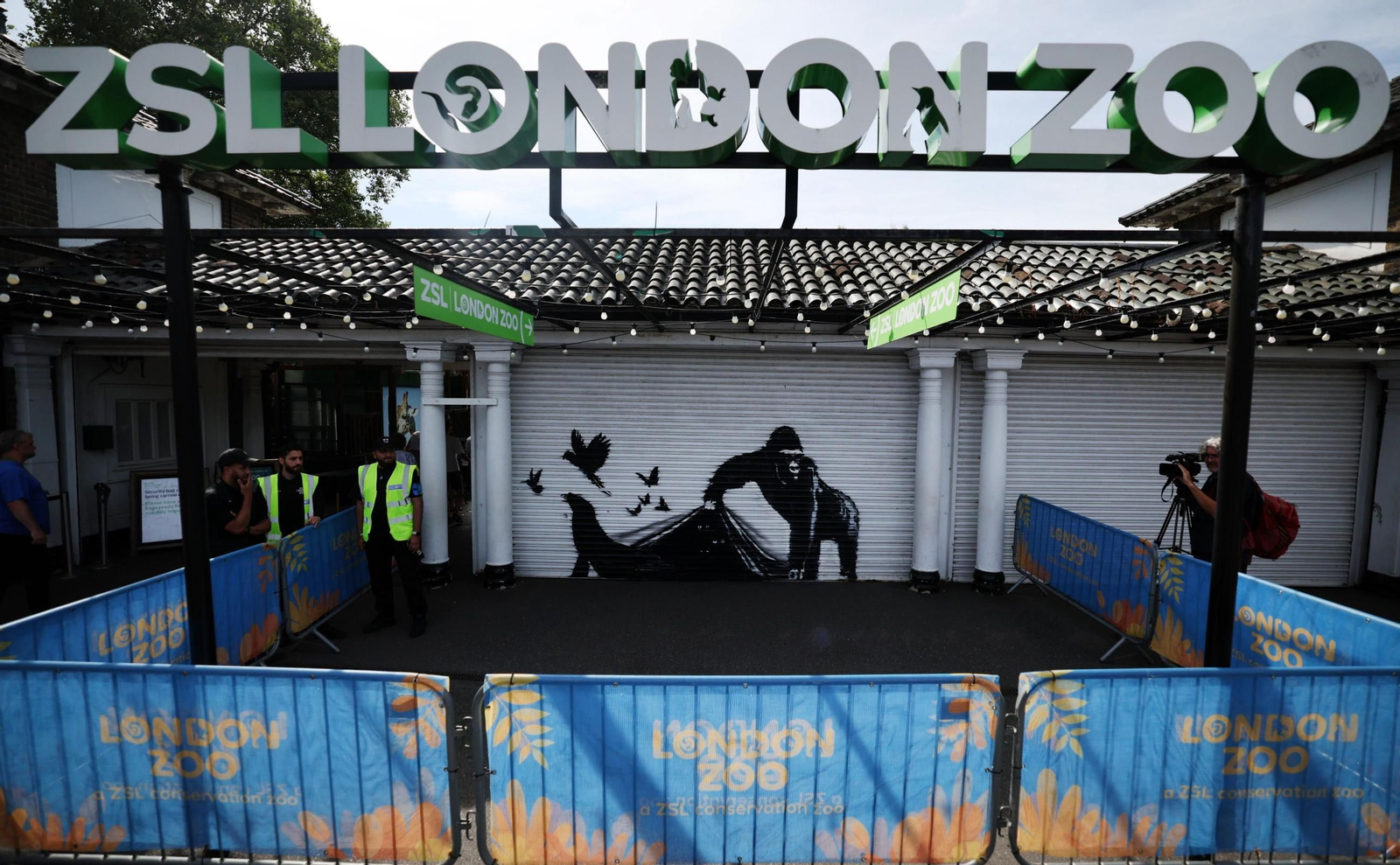 La serie animal del artista Banksy, al completo
