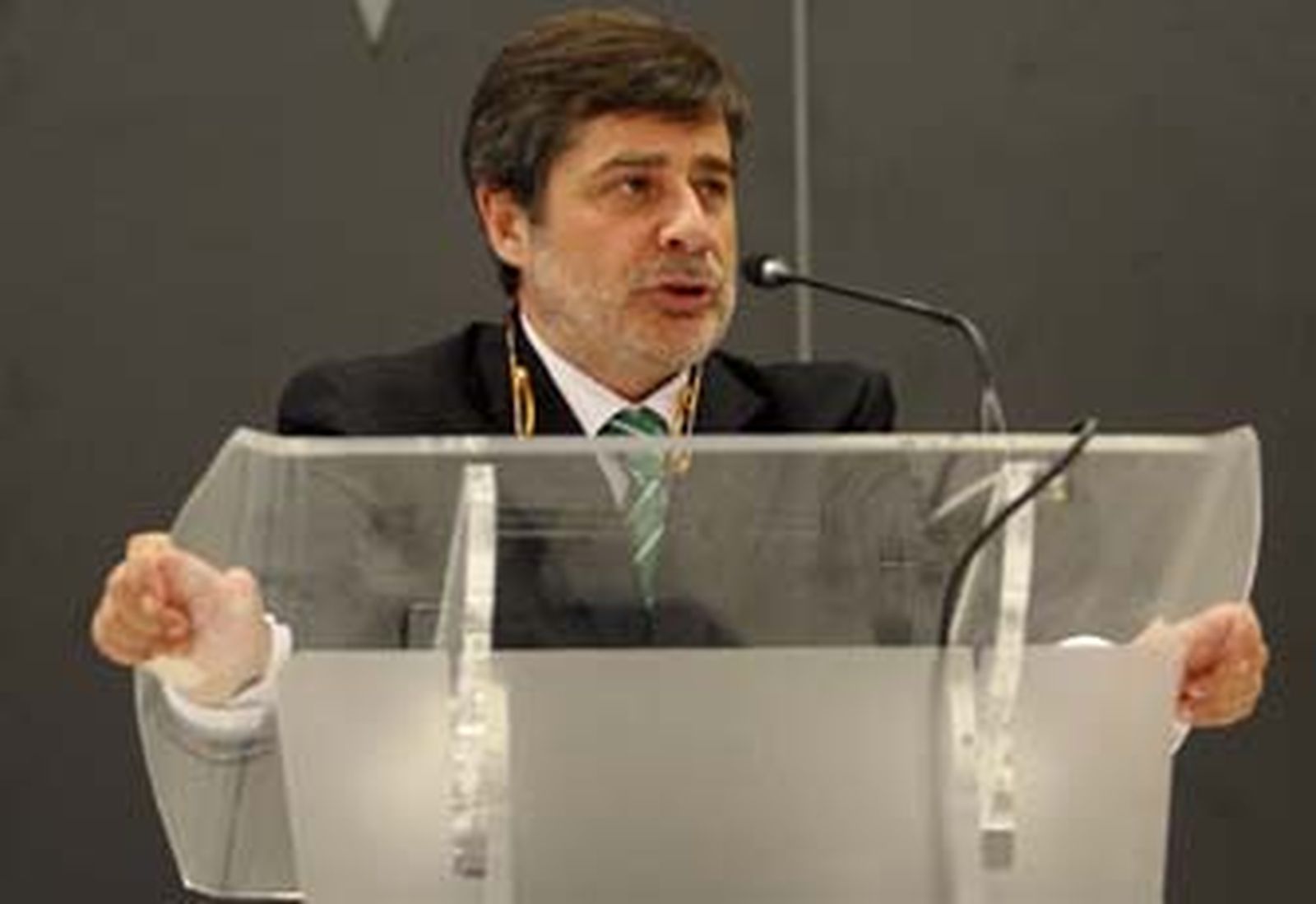 El Consejo de Administración del Córdoba subraya que "el club no se ha vendido ni se va a vender"