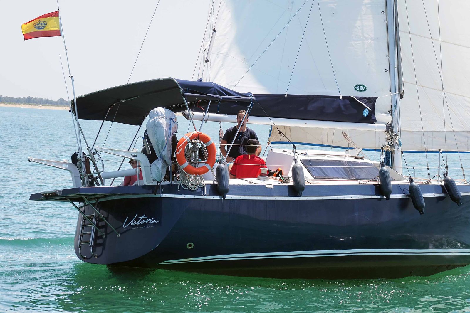 'Navega con Álvaro', la sesión de quimioterapia en Huelva, en imágenes