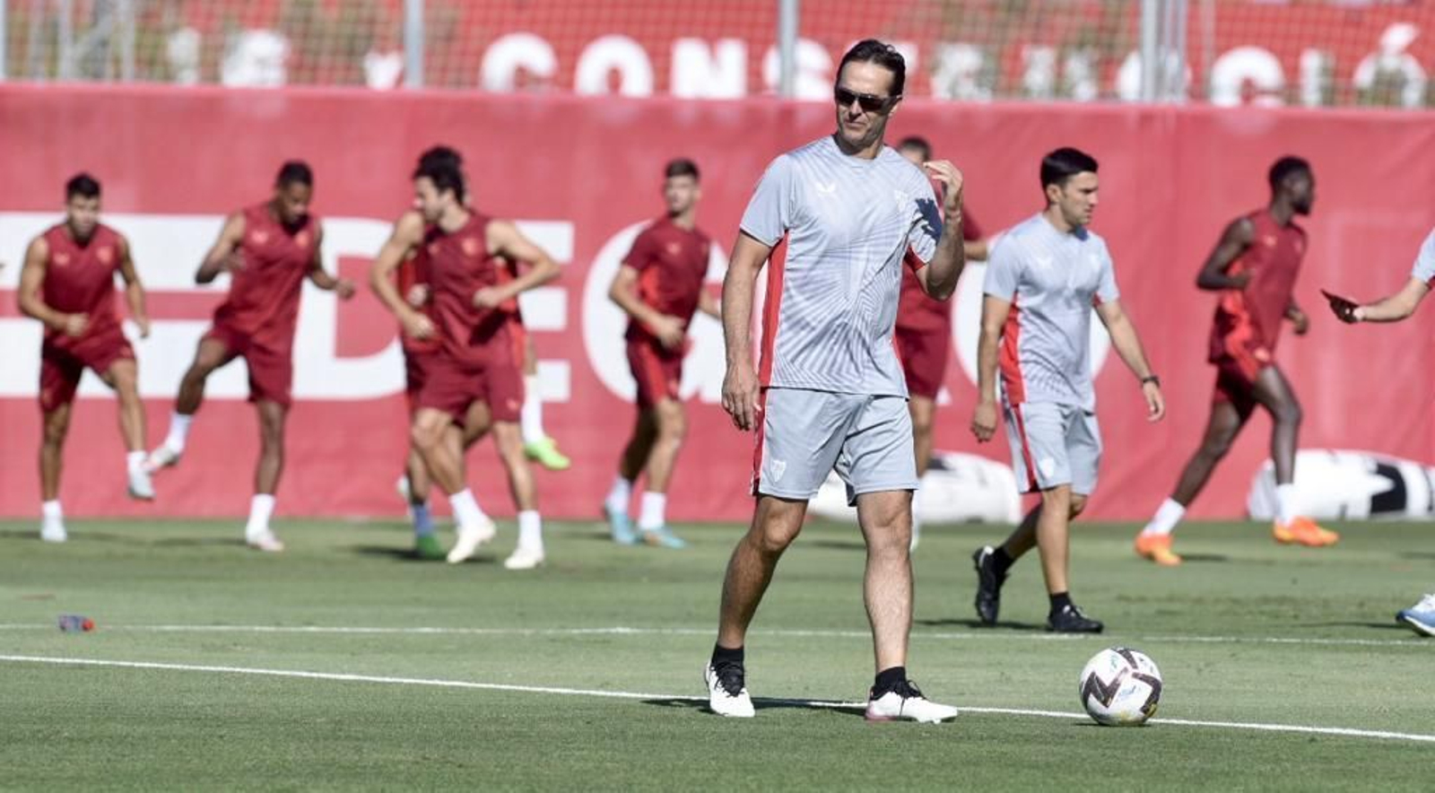 Lopetegui trabaja con los suyos este viernes.