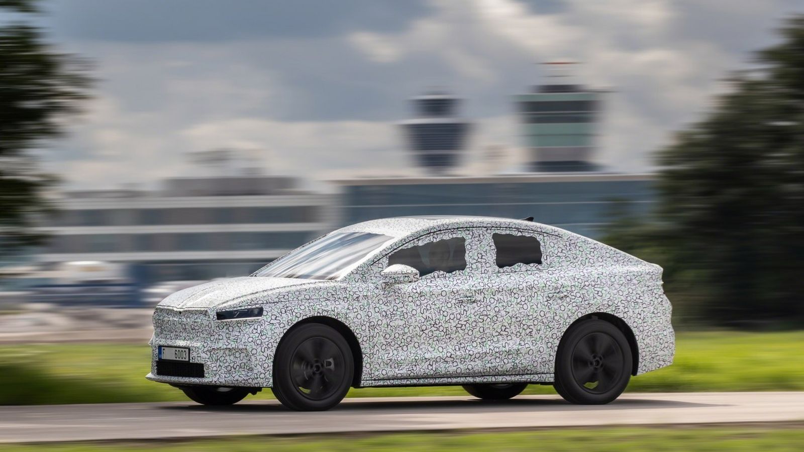 El Cx de esta carrocería es de 0,247 por los 0,27 del Skoda Enyaq iV de aspecto SUV.