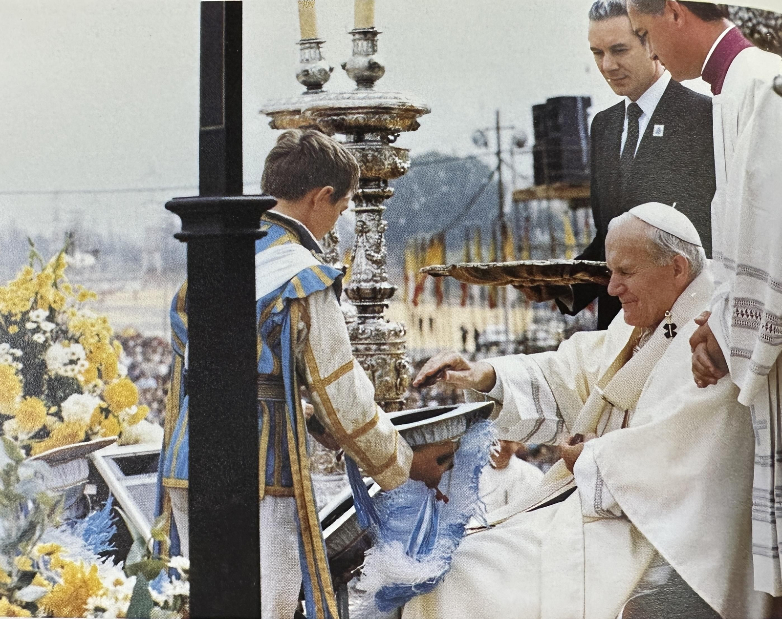 Las imágenes de la primera visita del Papa a Sevilla