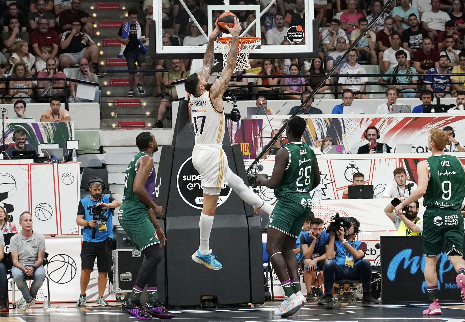 Las fotos del Unicaja-Real Madrid de la Supercopa