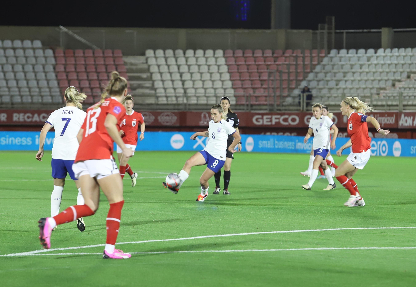 LAS FOTOS DEL AMISTOSO INGLATERRA-AUSTRIA FEMENINO EN ALGECIRAS