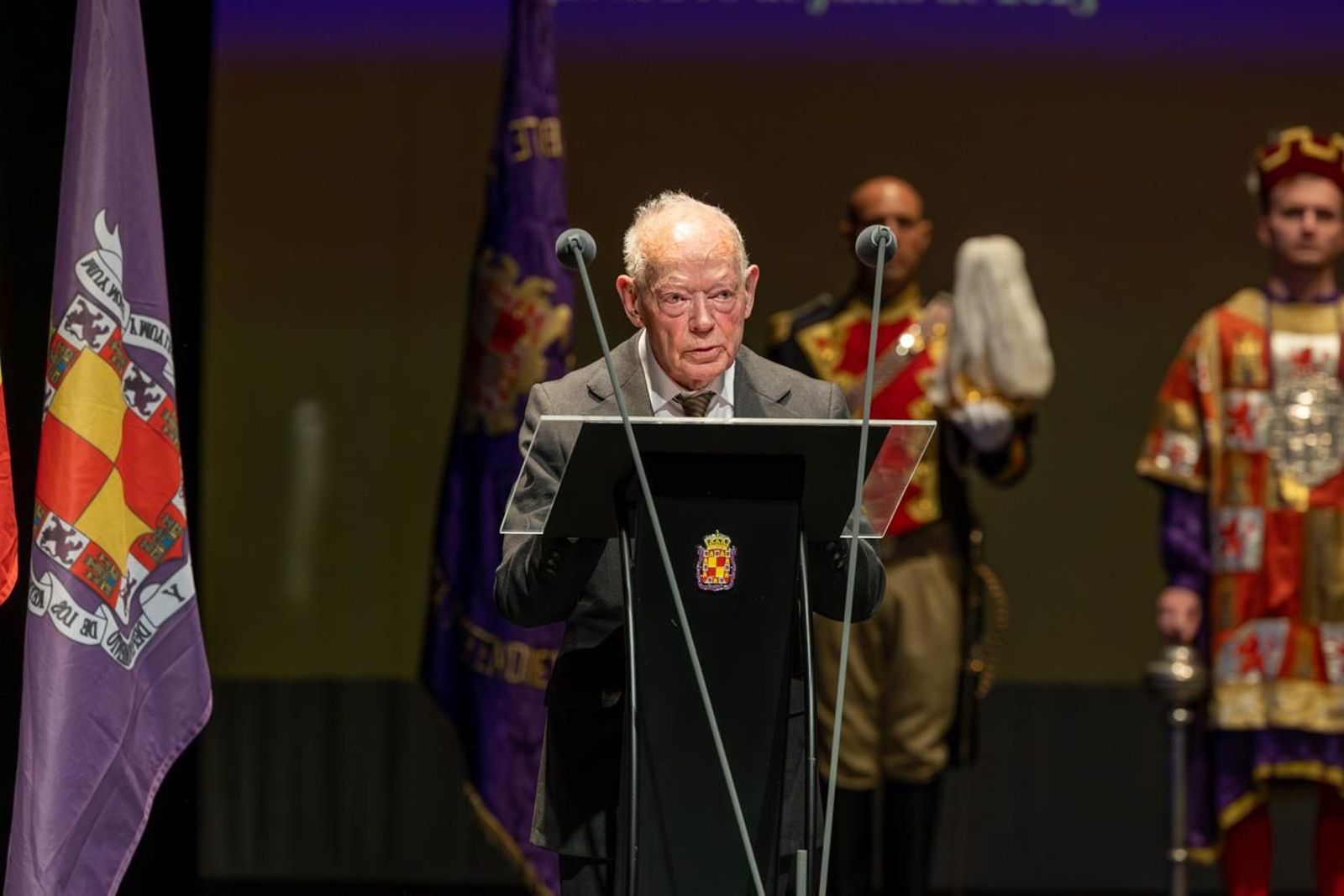 Entrega de la Medalla de Oro de la Ciudad a Luis Berges