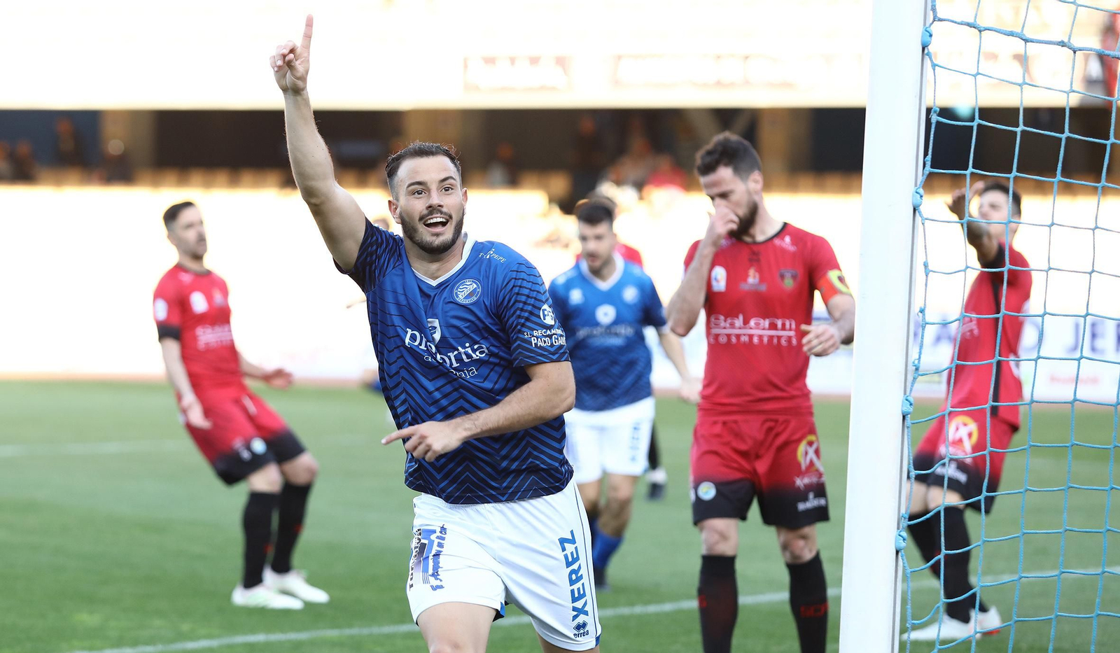 Imágenes del Xerez DFC - S. Puente Genil (2-1)