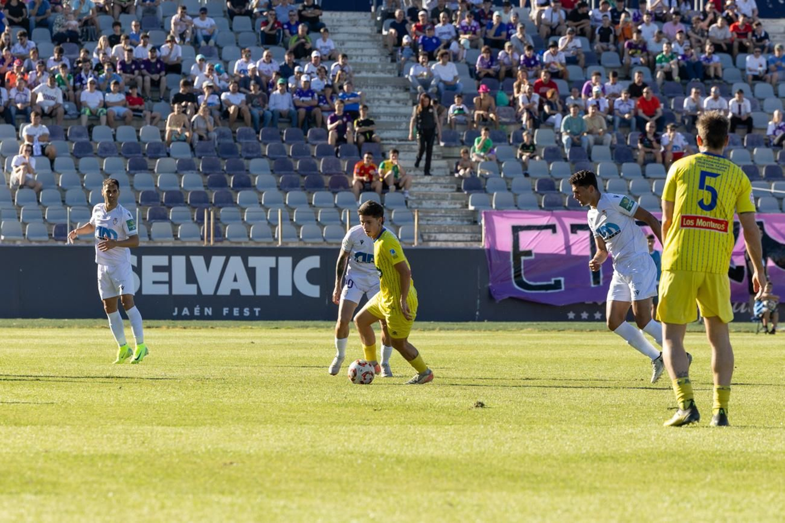 Las mejores imágenes del Real Jaén - CD Huétor Tájar Las mejores imágenes del Real Jaén - CD Huétor Tájar