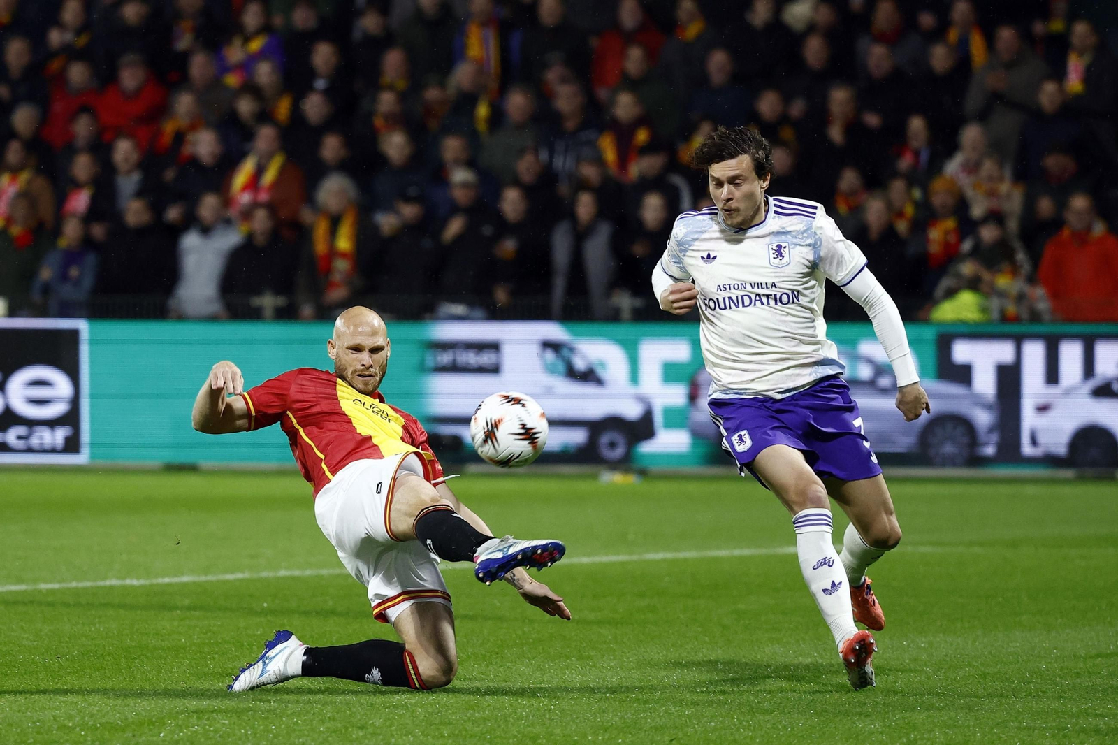 Go Ahead Eagles-Aston Villa (6).jpg