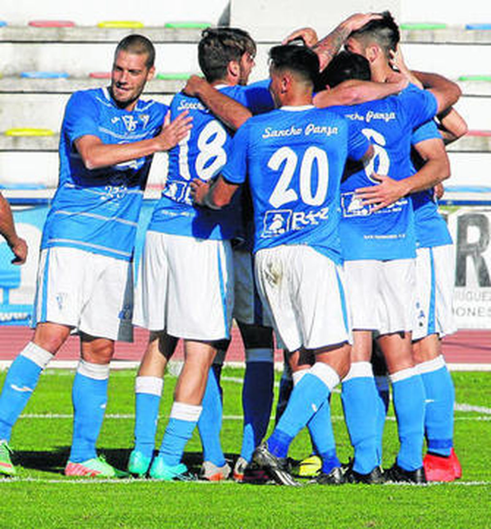 Hasta en siete ocasiones se repitió esta estampa ayer en el Iberoamericano de Bahía Sur.