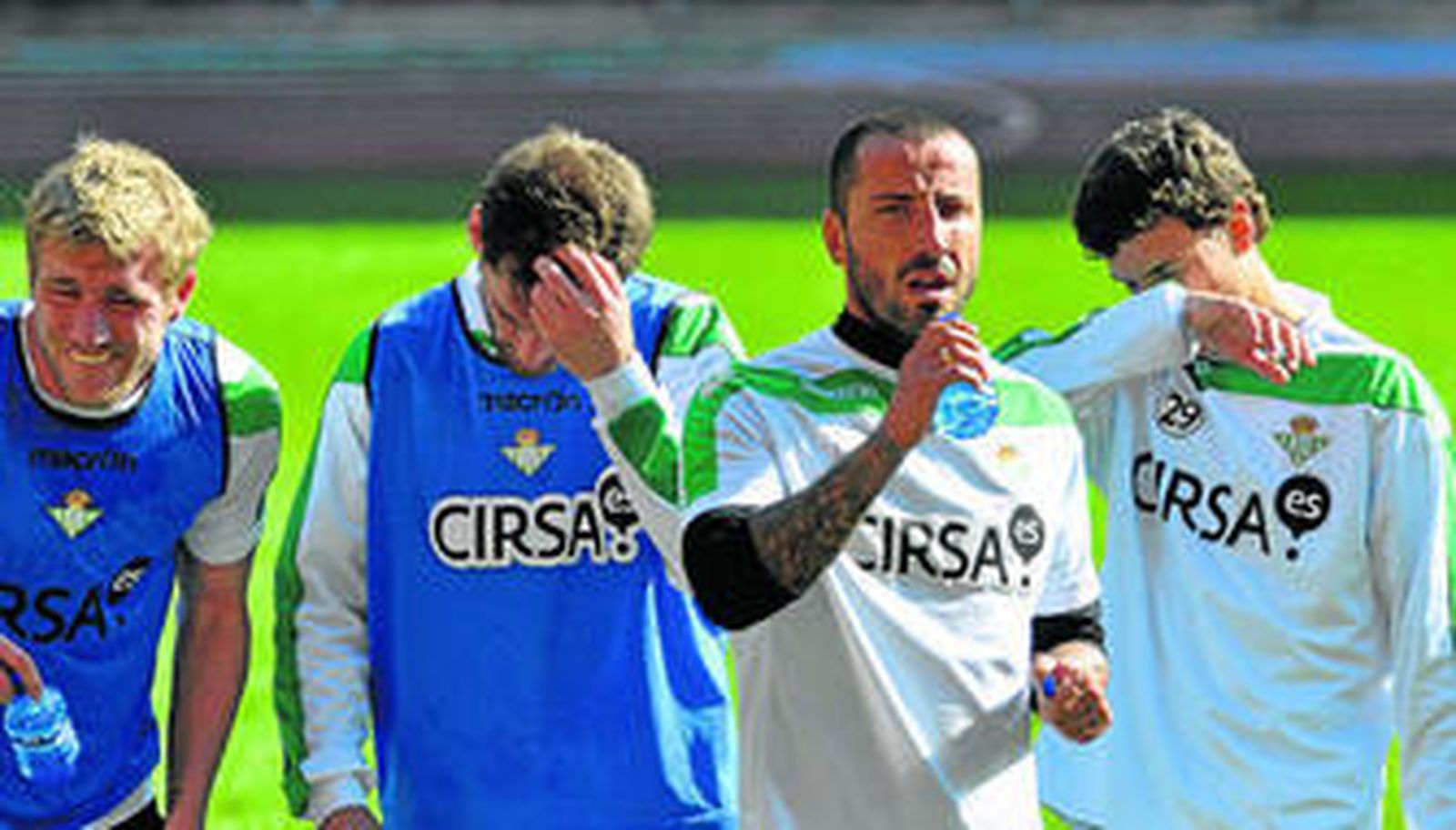 Perquis, Fausto Tienza, Mario y Manu Palancar, en el entrenamiento de ayer.