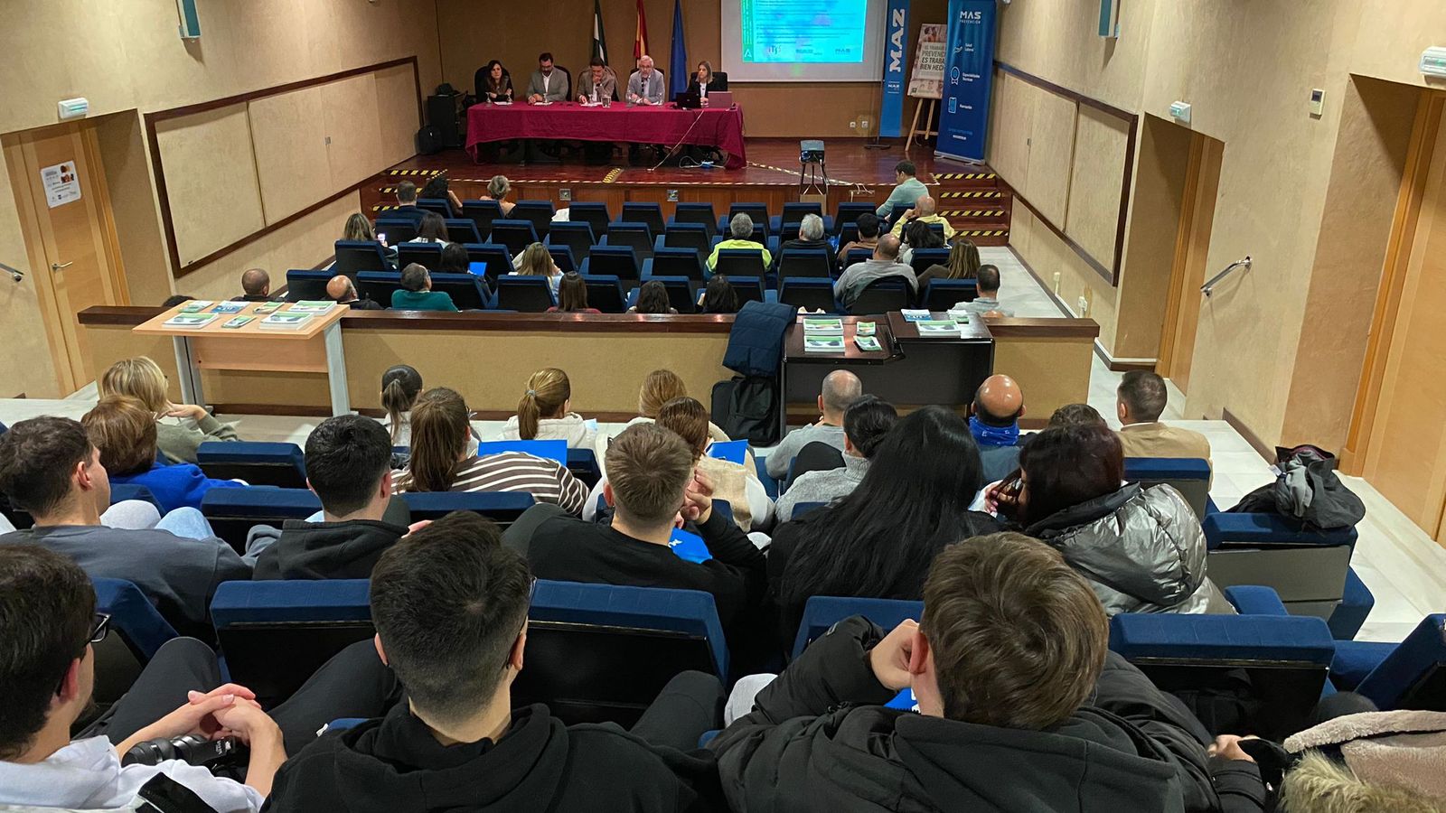 Asistentes a la jornada.