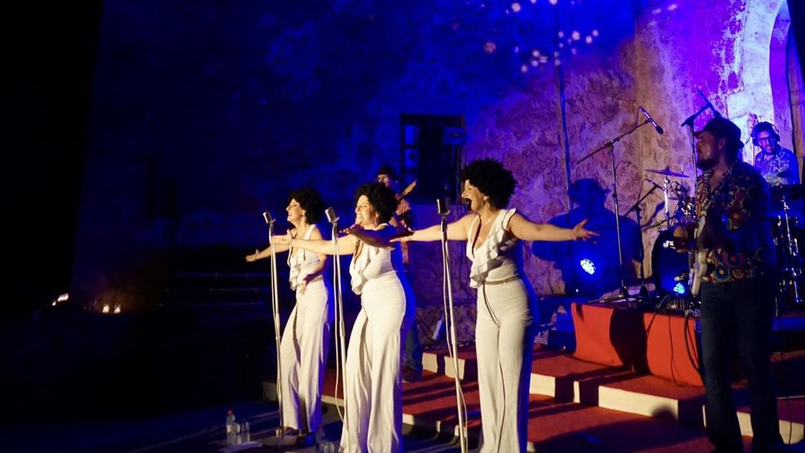 Así se ha vivido la X edición de "Paseando entre velas" de Vícar