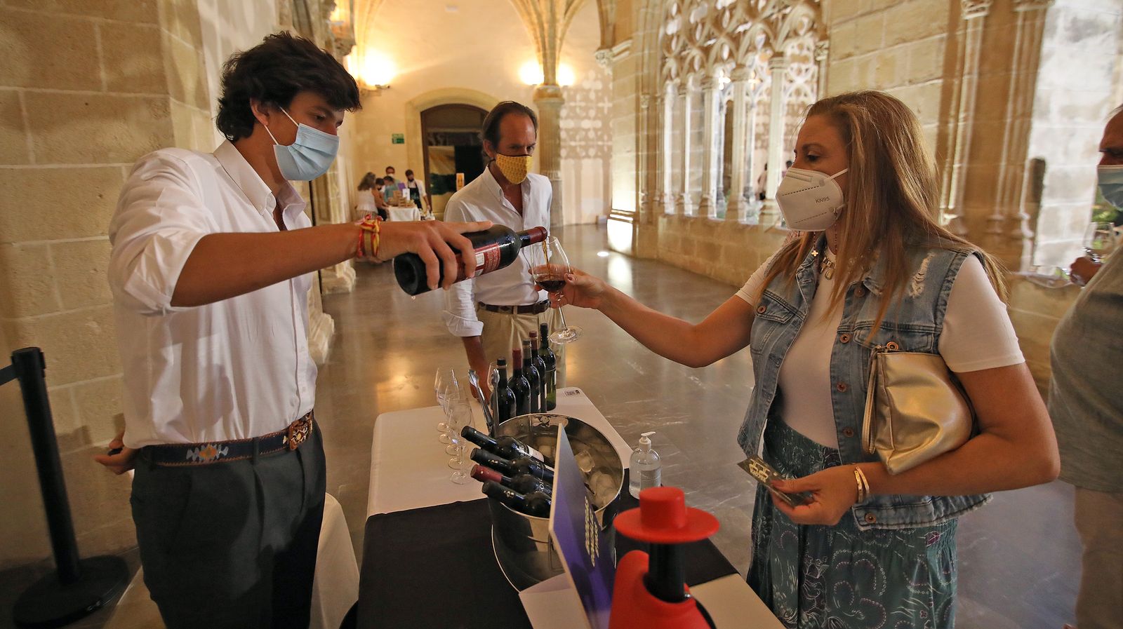Se inaugura 'De Copa en Copa' en los Claustros y comienzan en el Alcázar las 'Catas Magistrales' con los vinos de Lustau