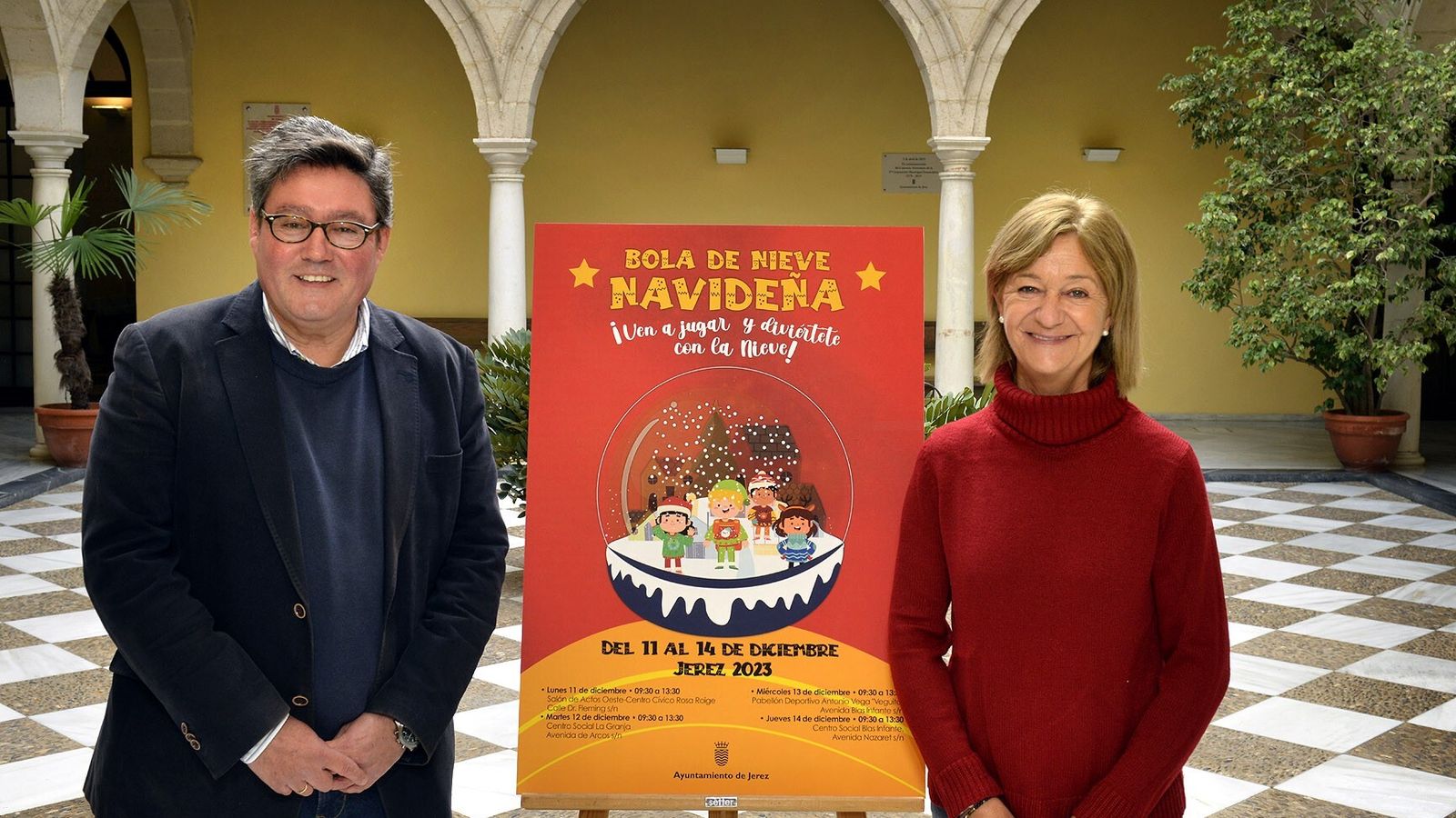 Aparicio y Pina, durante la presentación de la actividad.