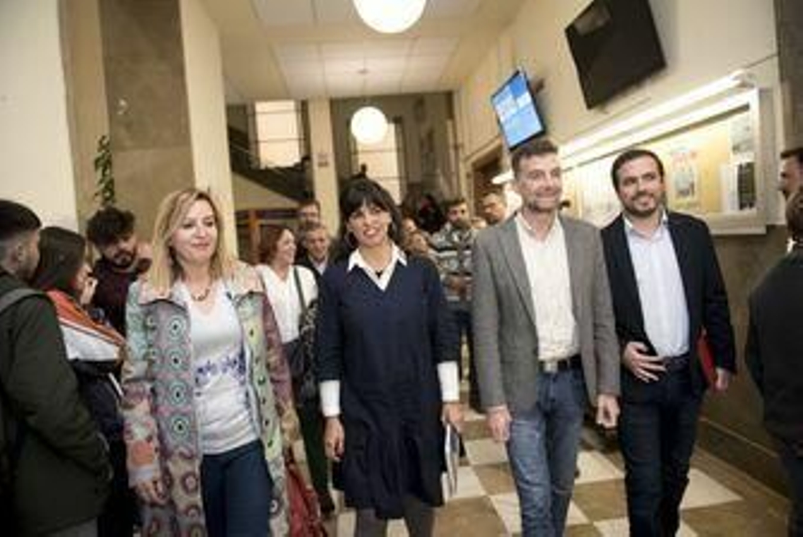 Teresa Rodríguez, Garzón  y Antonio Maíllo.