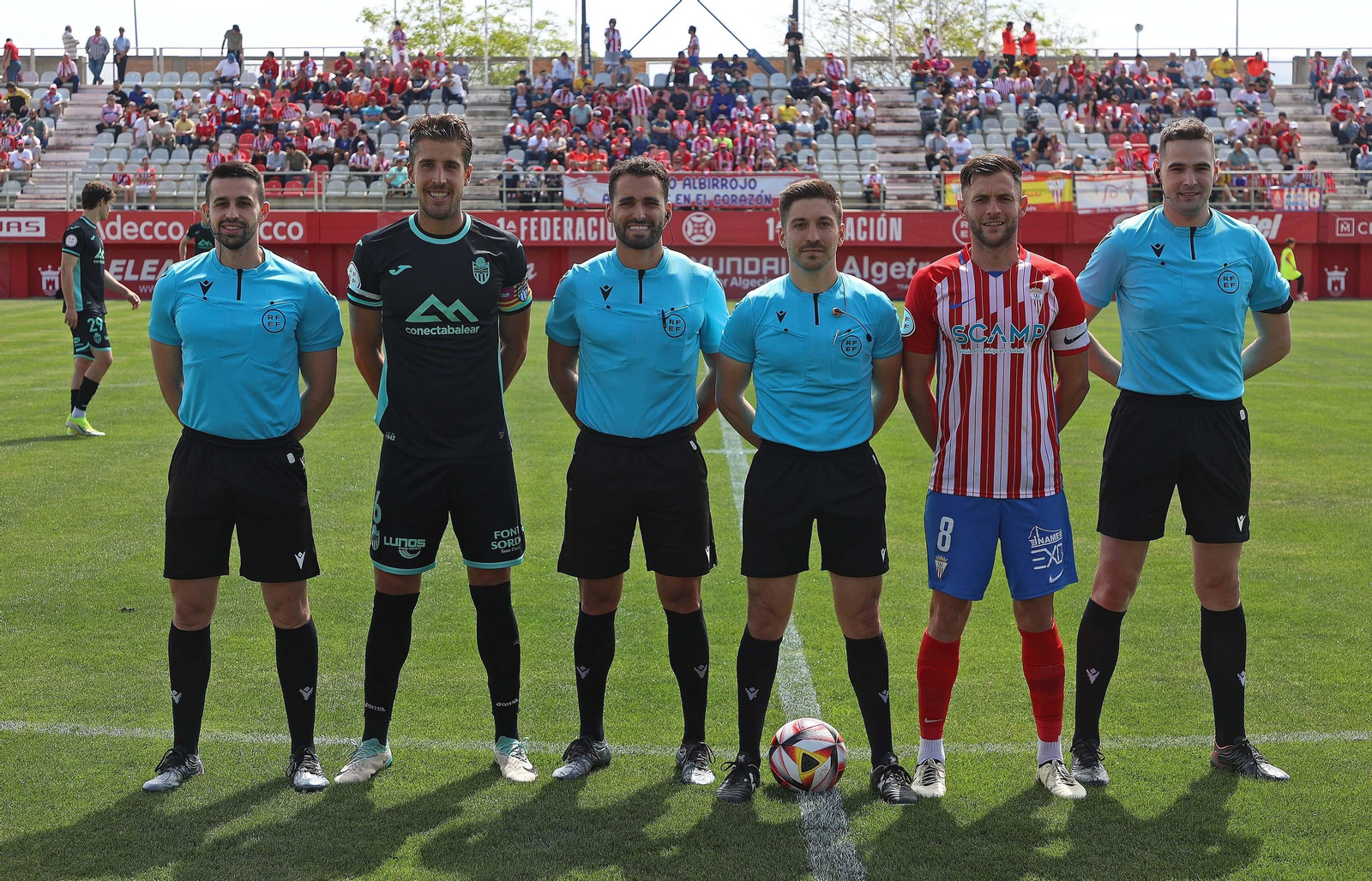 Las  mejores fotos del Algeciras - Atlético Baleares de Primera RFEF
