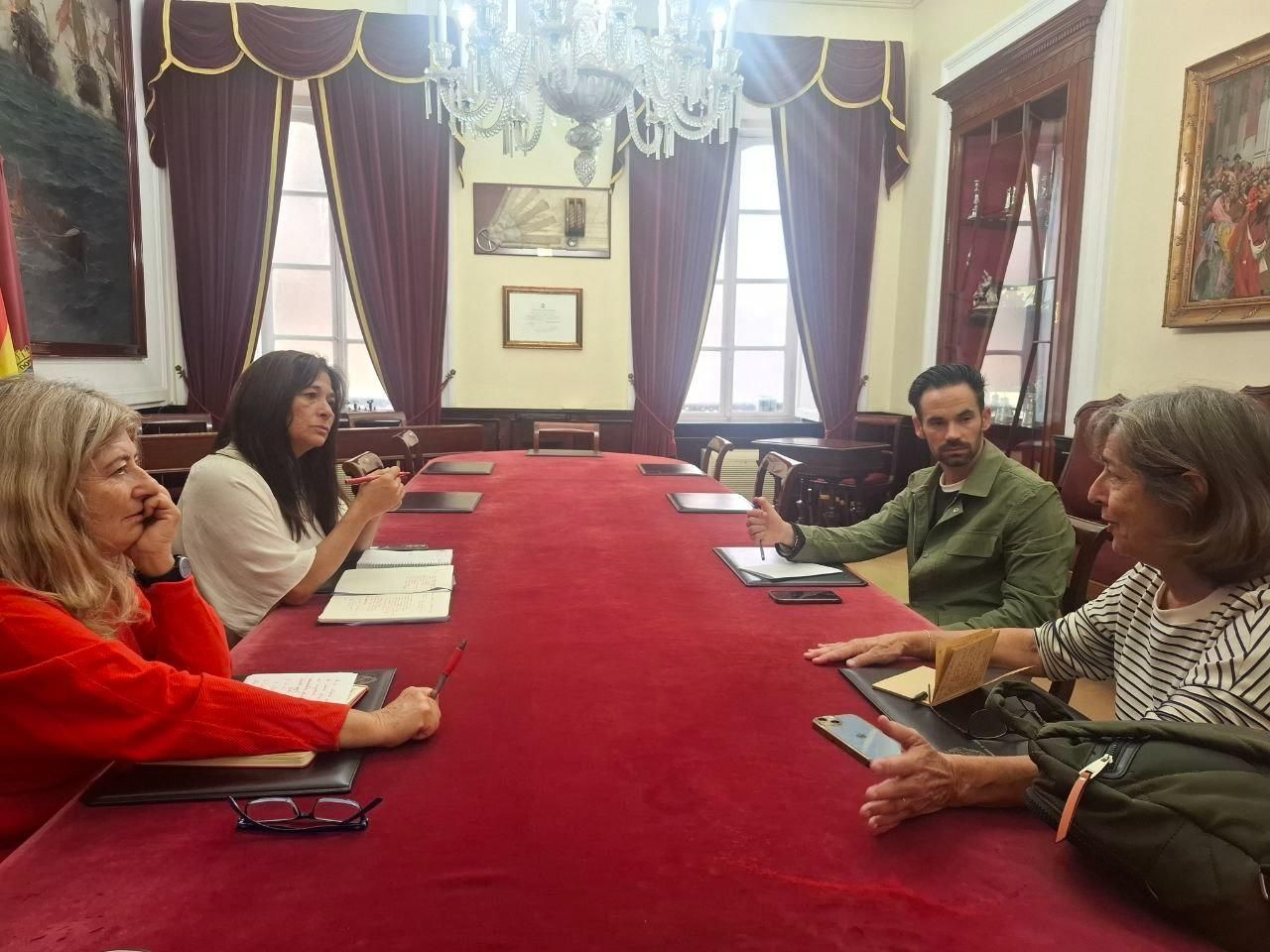 AIG reclama el Plan Director del Arbolado de Cádiz de 2023 y una ordenanza municipal de protección