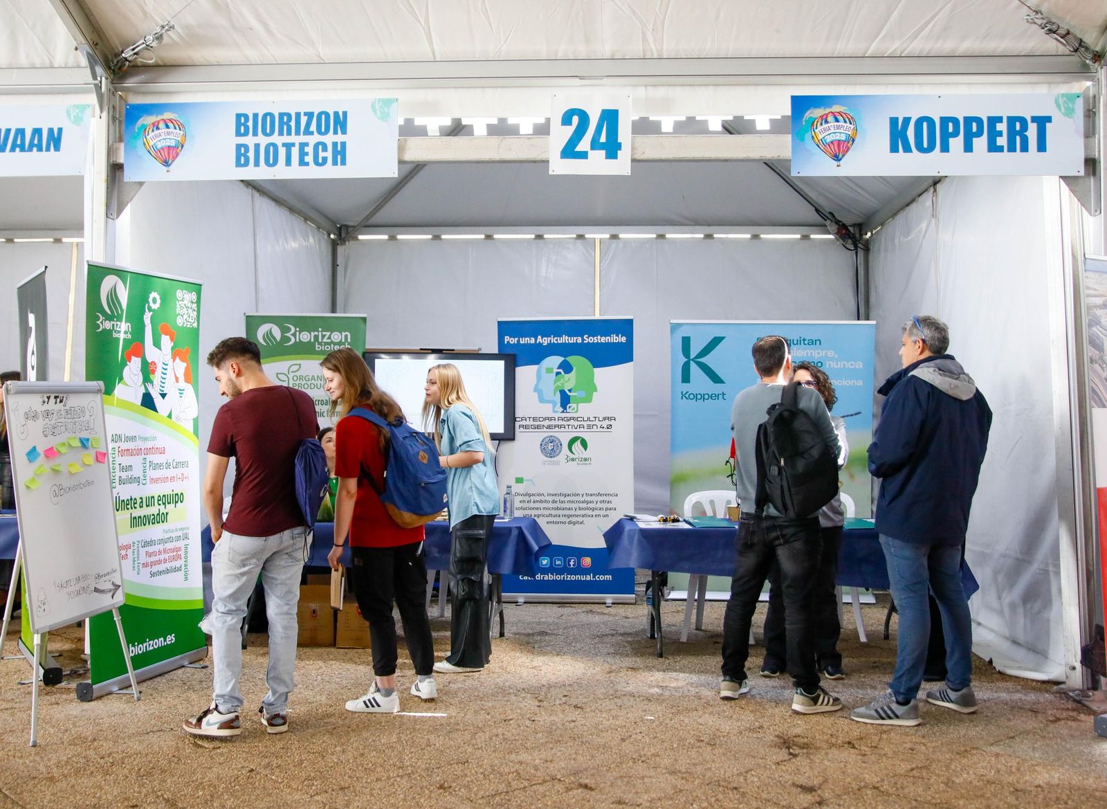 Las imágenes de la Inauguración de la Feria de Empleo 2025 en la Universidad de Almería