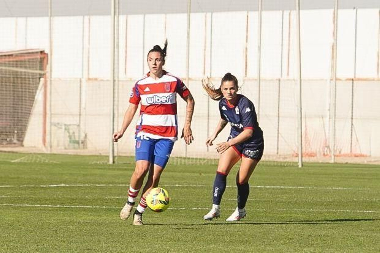 Las mejores imágenes de la goleada del Granada CF Femenino frente al Deportivo
