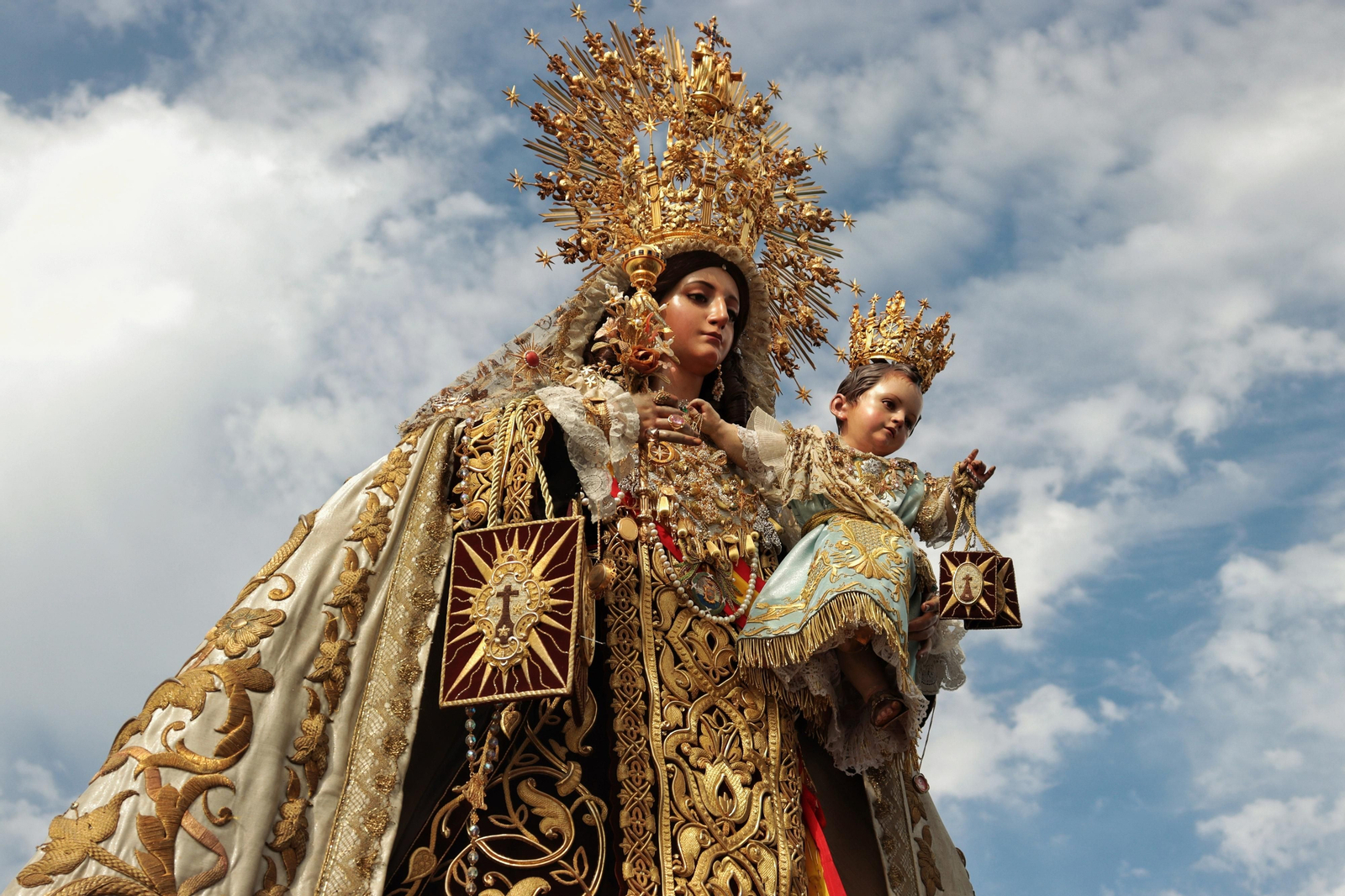 Embarque y procesión de la Virgen del Carmen del Perchel, en fotos
