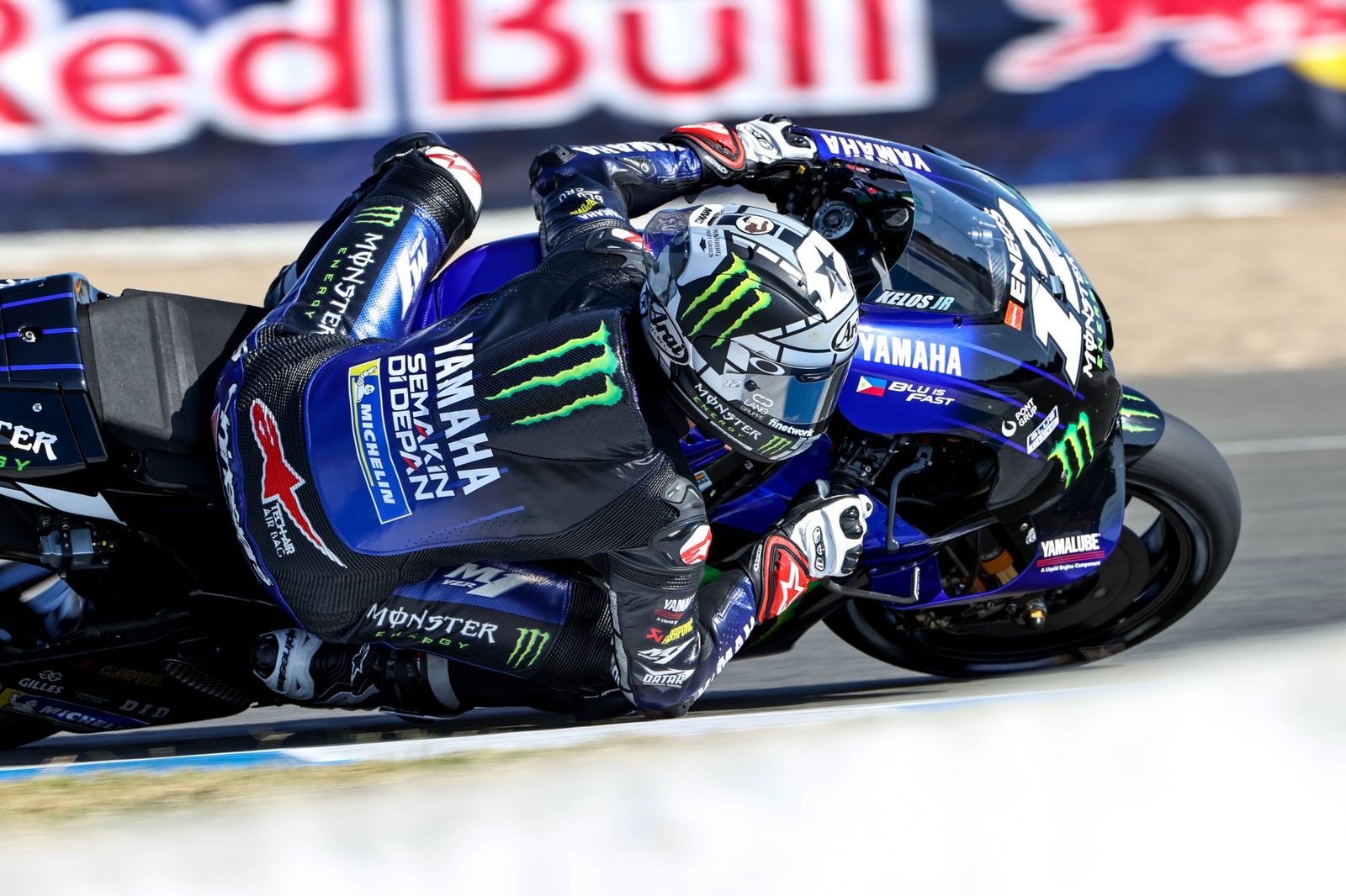 Maverick Viñales, durante la primera sesión libre de hoy.