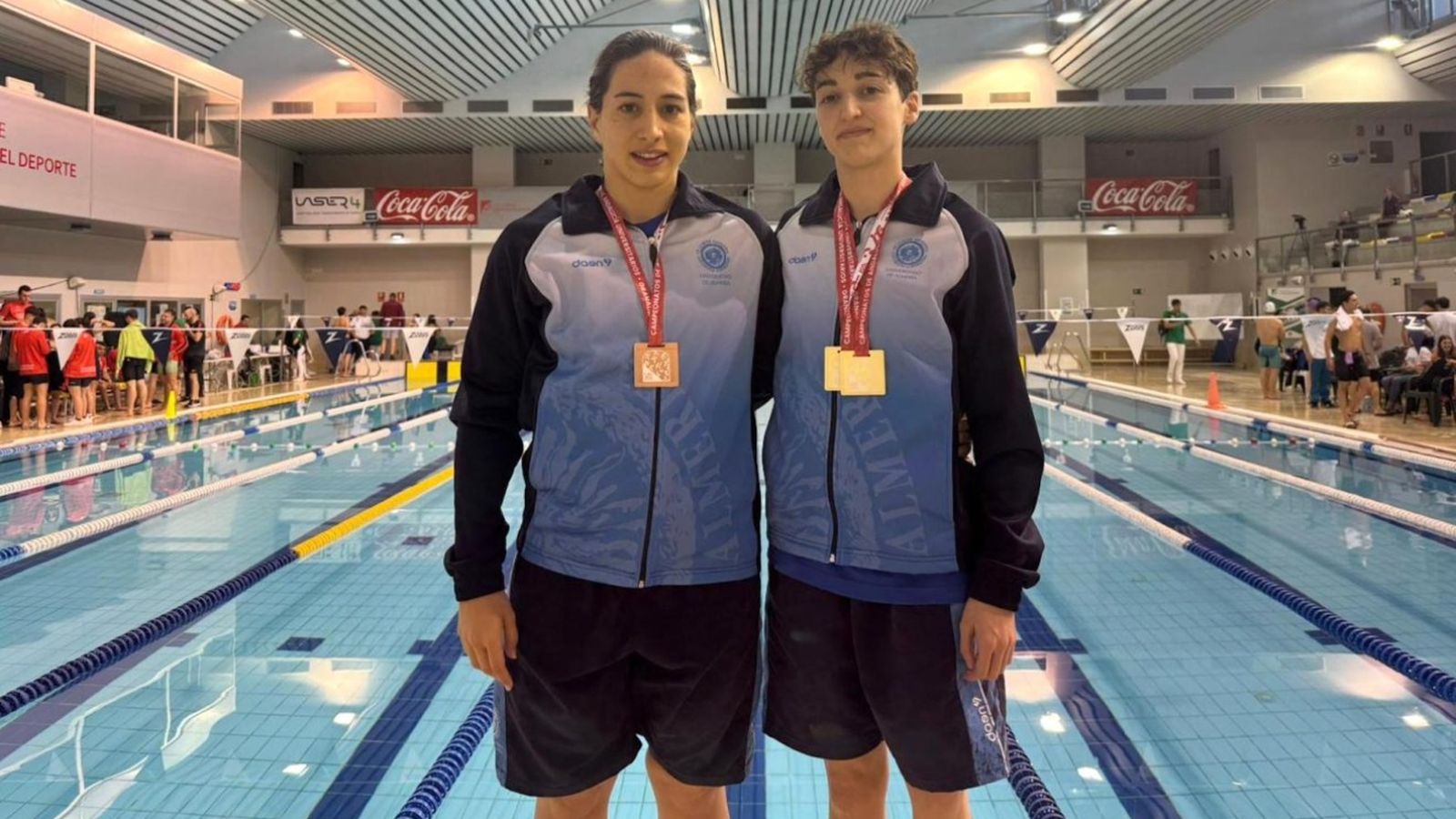 Dos de las nadadoras que participaron en la última edición de los CAU.