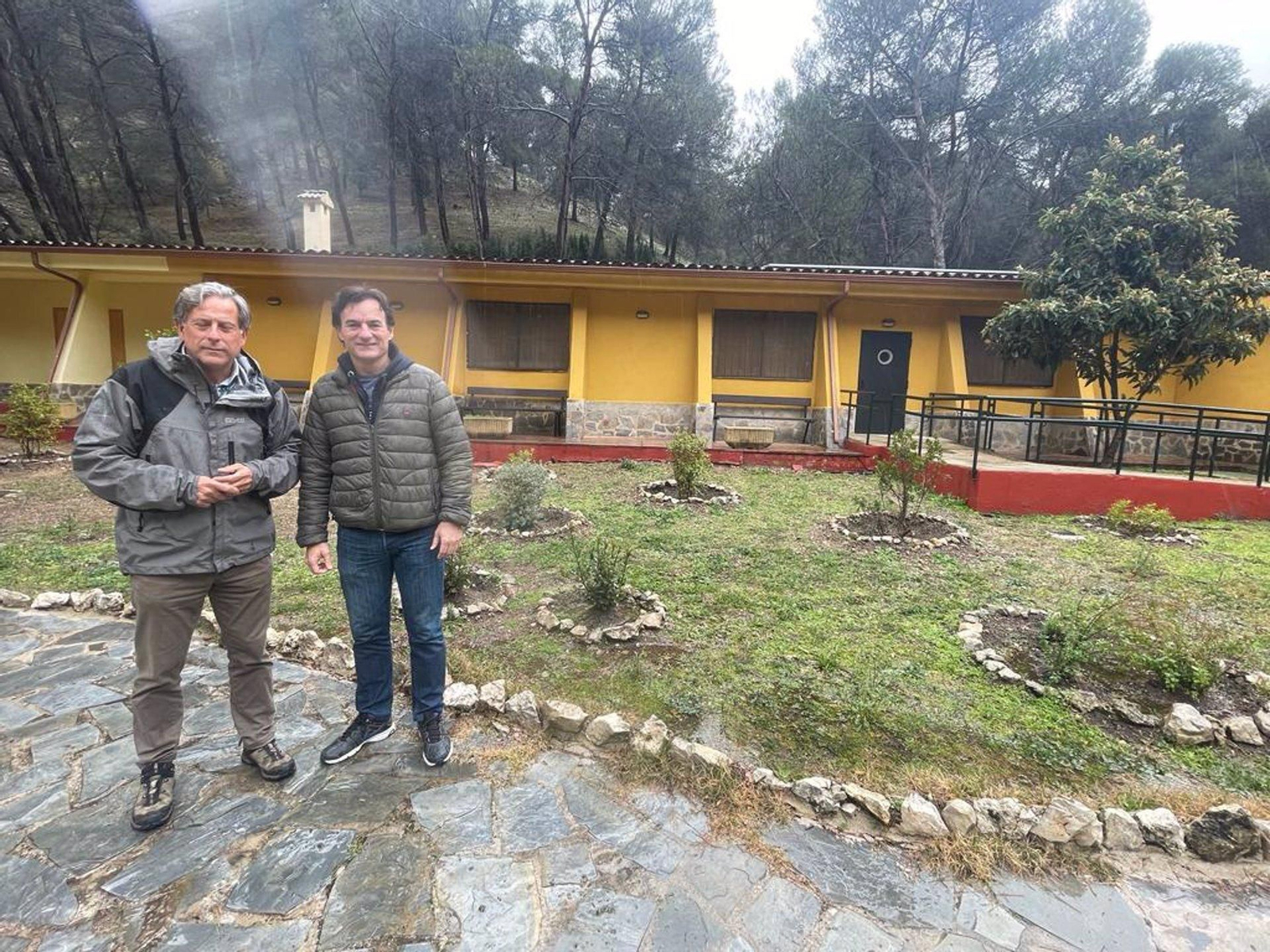 Antonio Losa y Agustín González en la Cañada de las Hazadillas.