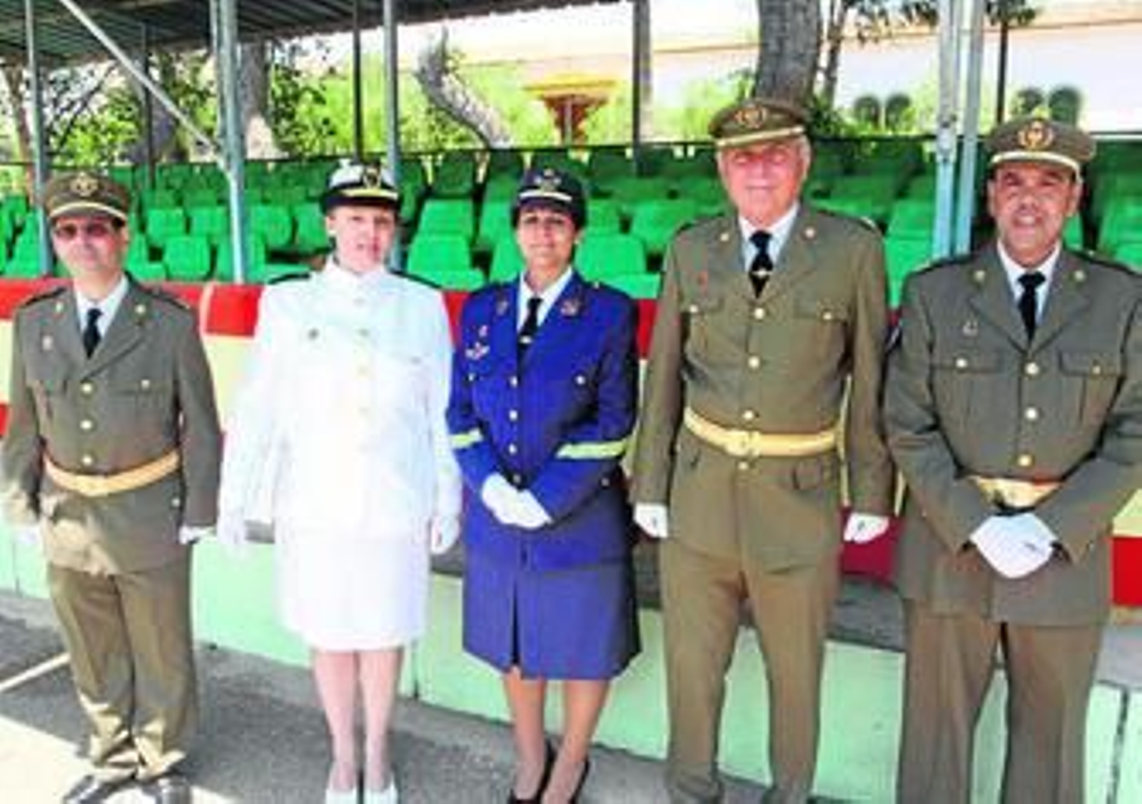 Reservistas almerienses pertenecientes al Ejército de Tierra, Armada y Ejército del Aire, en la Base de Viator.