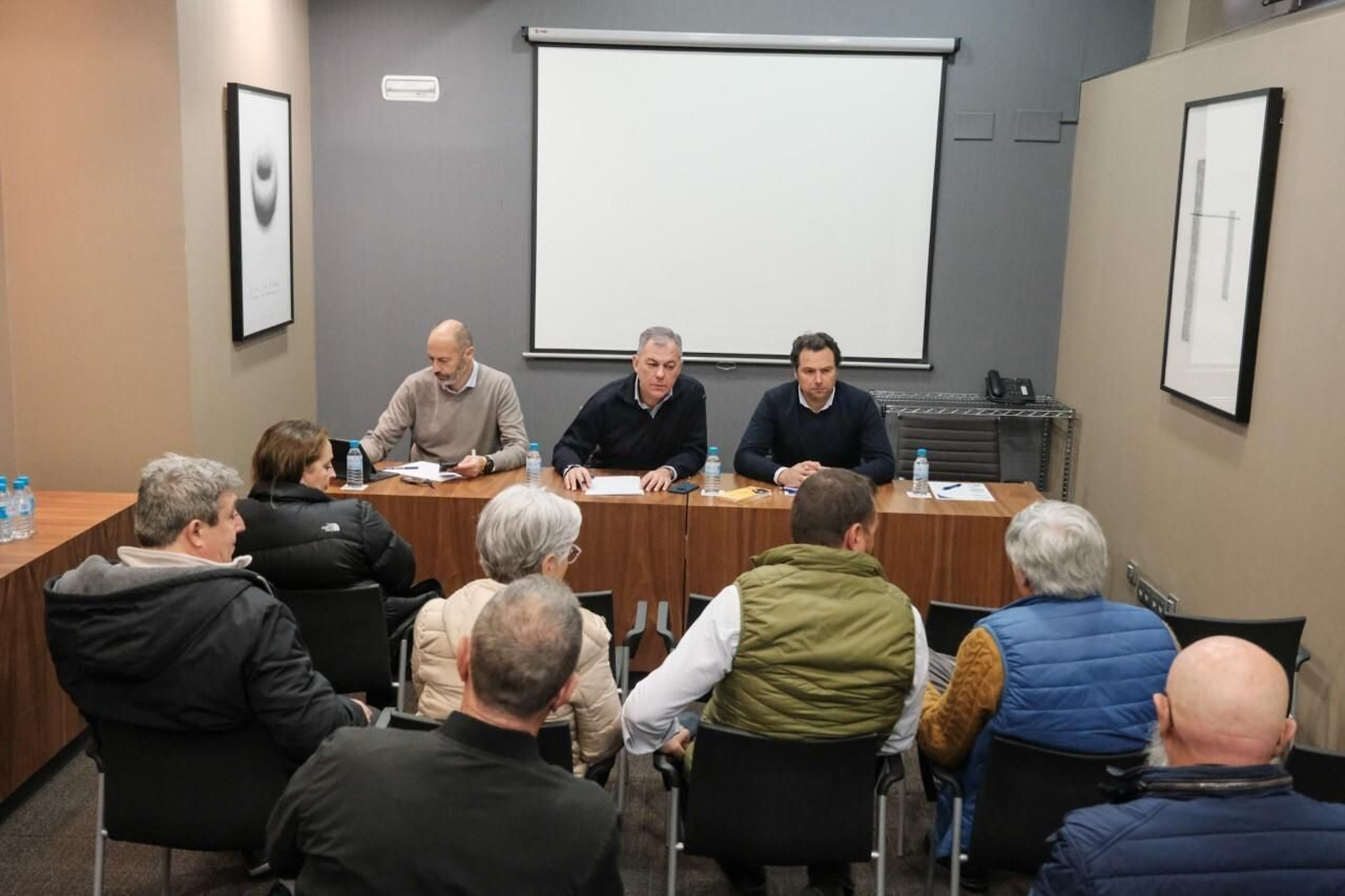 Reunión de José Luis Sanz con los vecinos de San Lázaro.