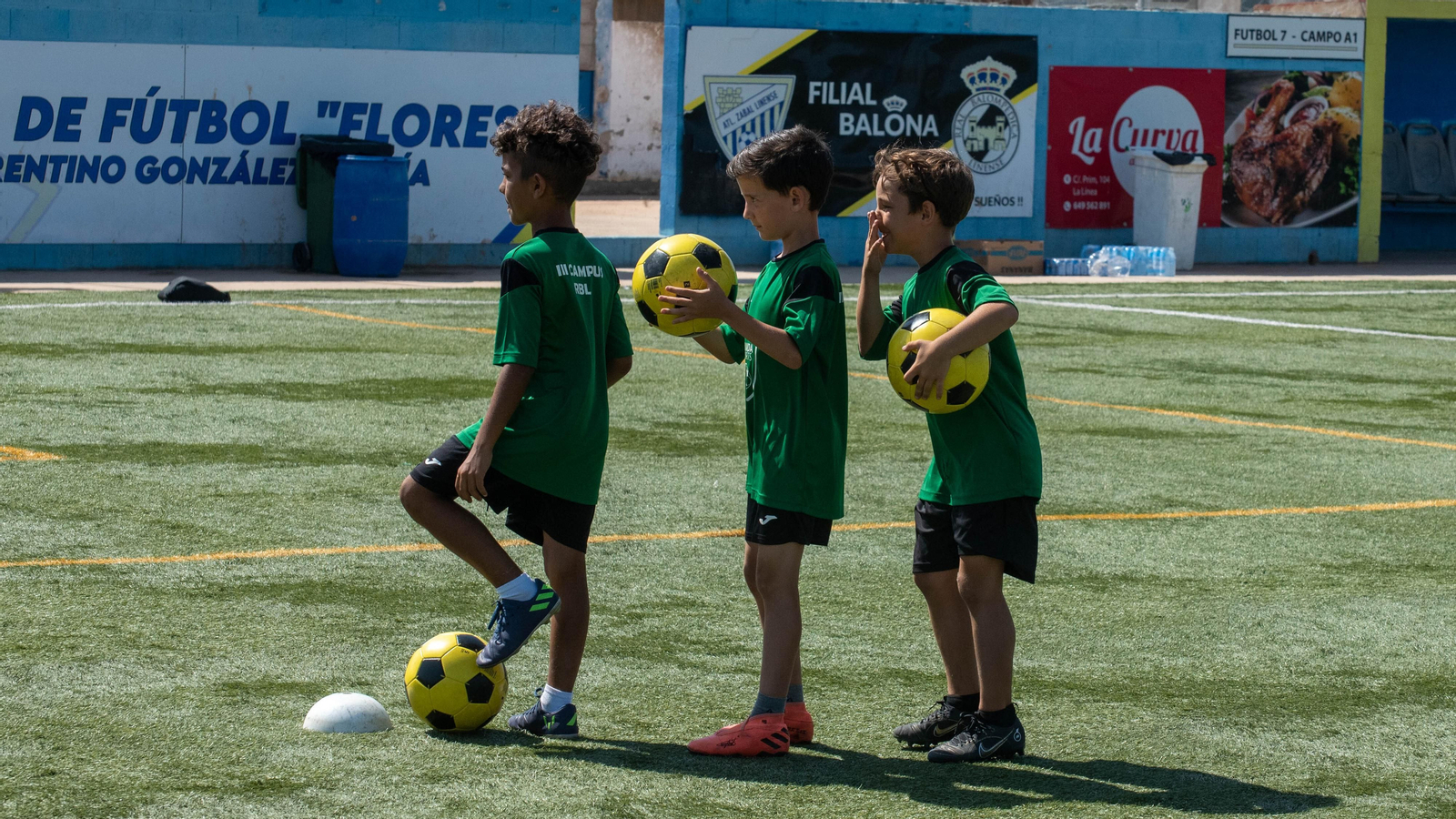 Las fotos del III Campus de verano de la Real Balompédica Linense