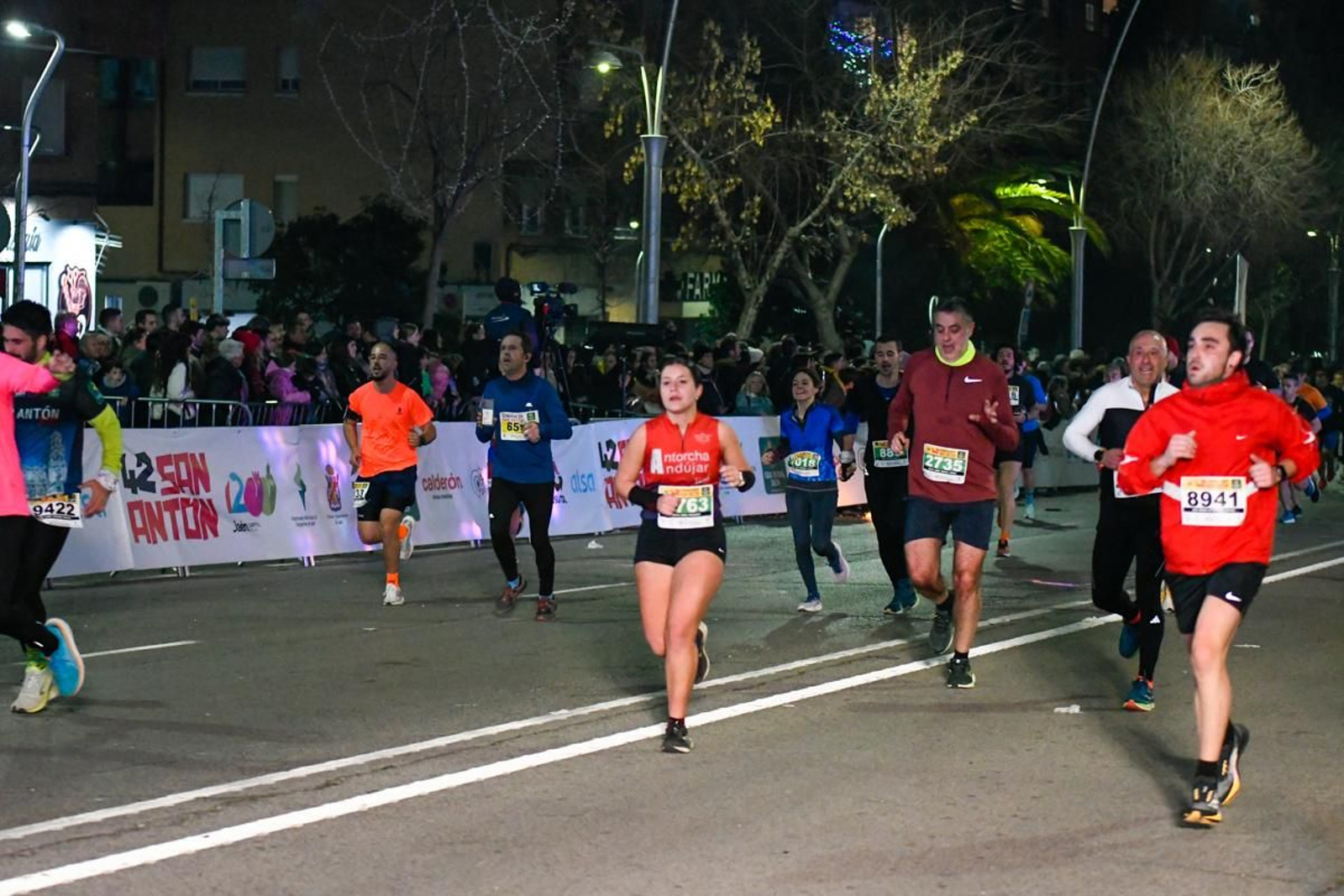 En imágenes: búscate en tu llegada a meta de la Carrera de San Antón 2025 (6)