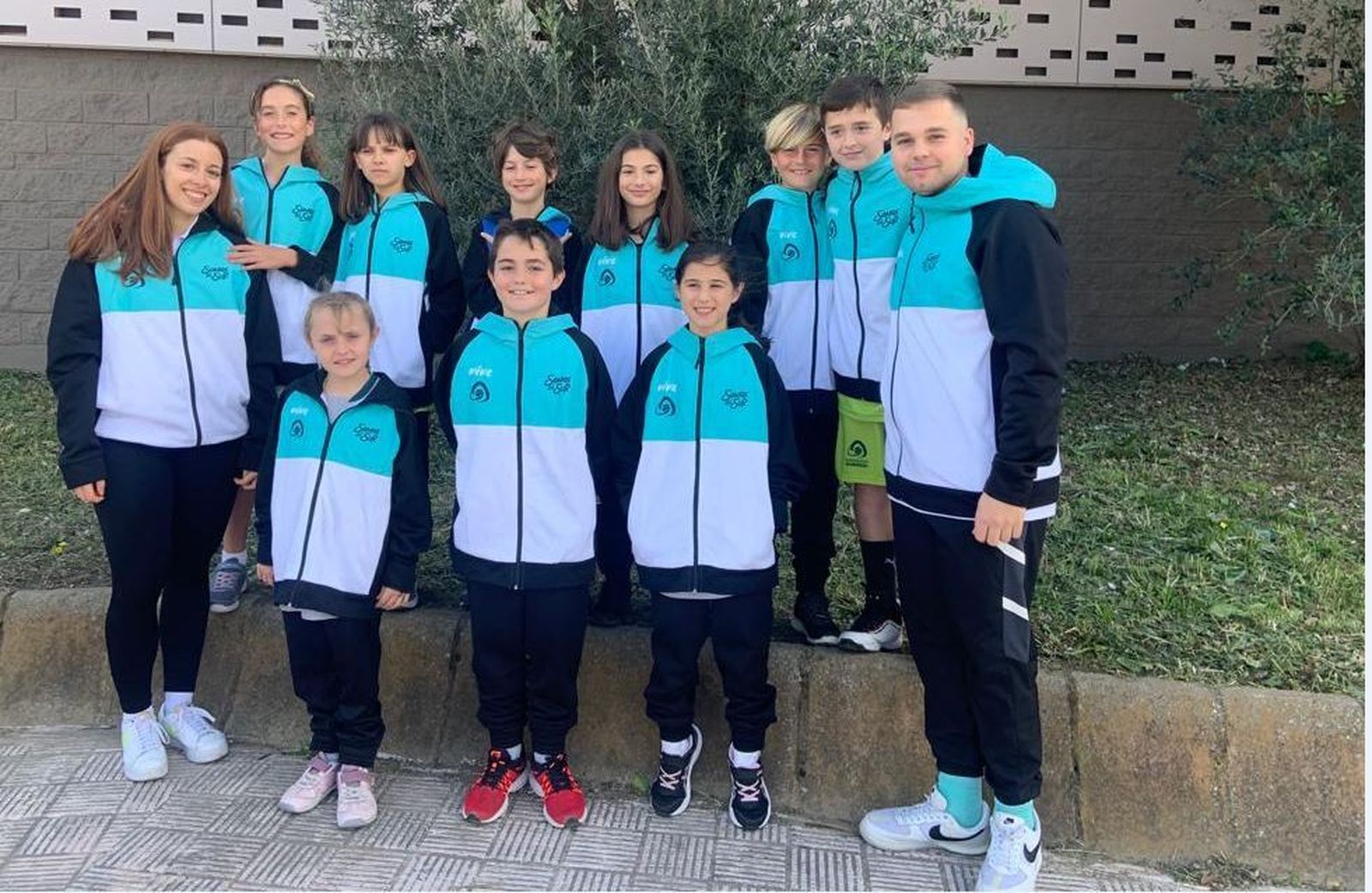 La representación comarcal, junto a Antonio Gutiérrez (Alcalá)