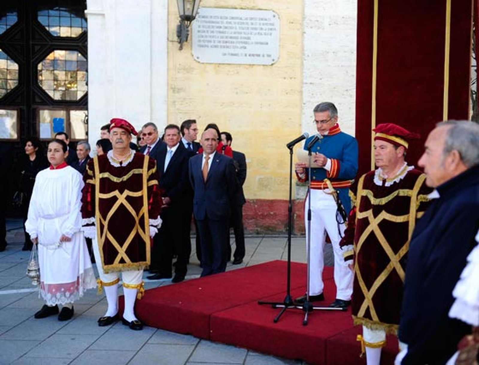Cádiz y San Fernando rememoran el traslado de las Cortes de la Isla de León a la capital hace 200 años donde finalmente se promulgaría la primera constitución de Cádiz, apodada 'La Pepa'

Foto: Elias Pimentel