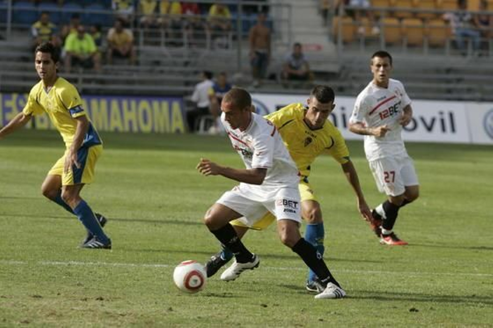 El Sevilla consiguió imponerse por tres goles a dos y cierra así la época de pruebas antes de enfrentarse al Barça.

Foto: Jesús Marín