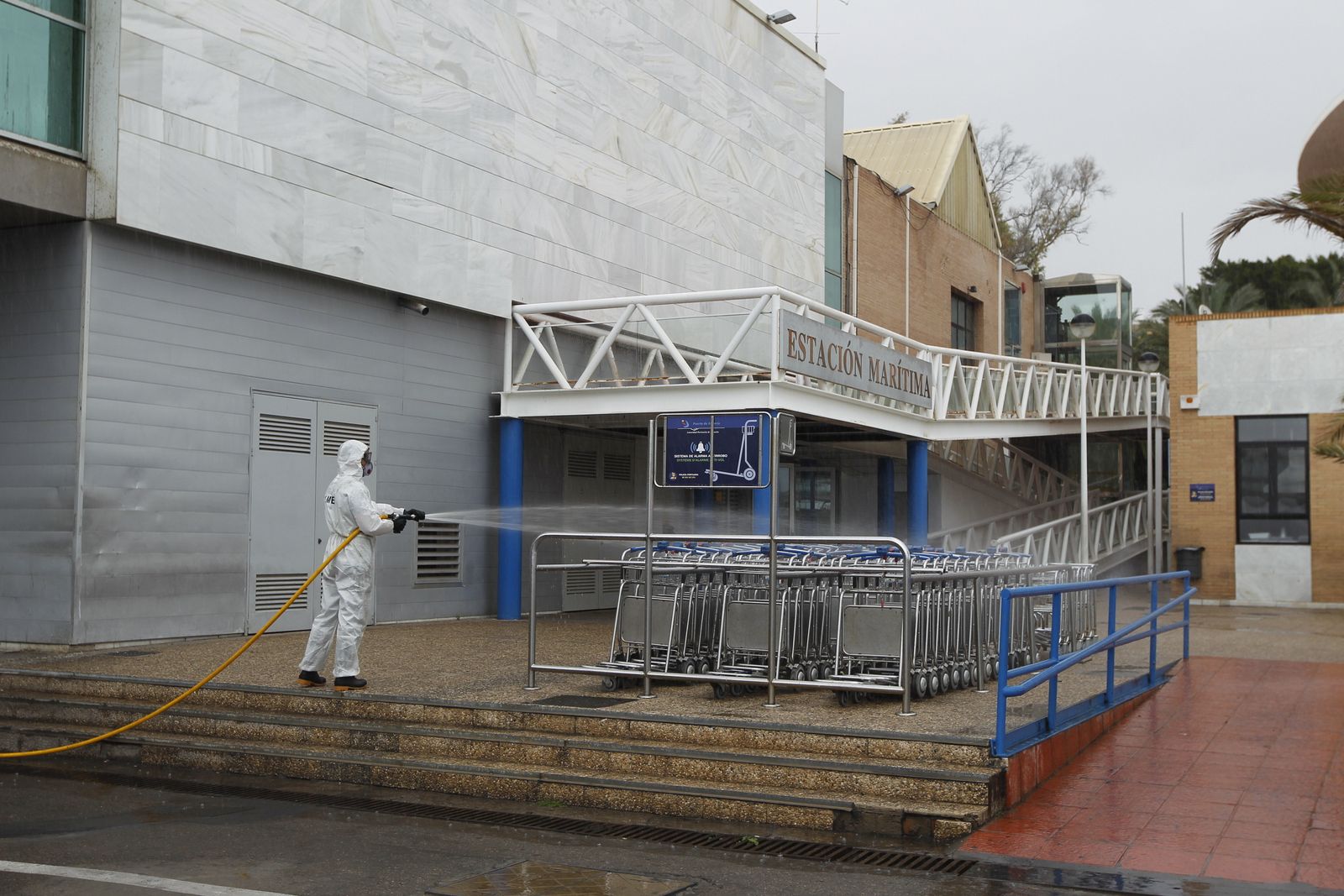 Fotogalería Coronavirus. Actuación UME en Almería.