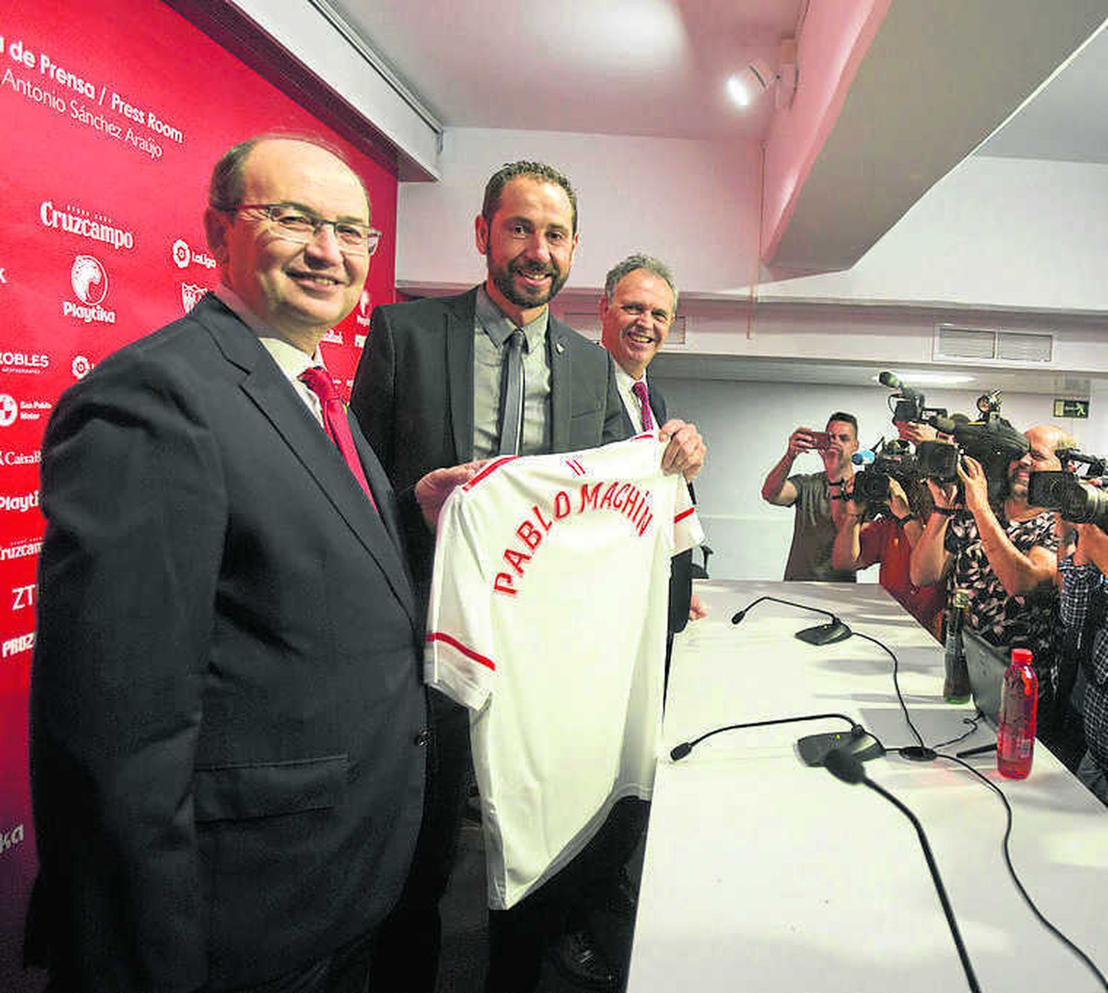 José Castro, Pablo Machín y Joaquín Caparrós.