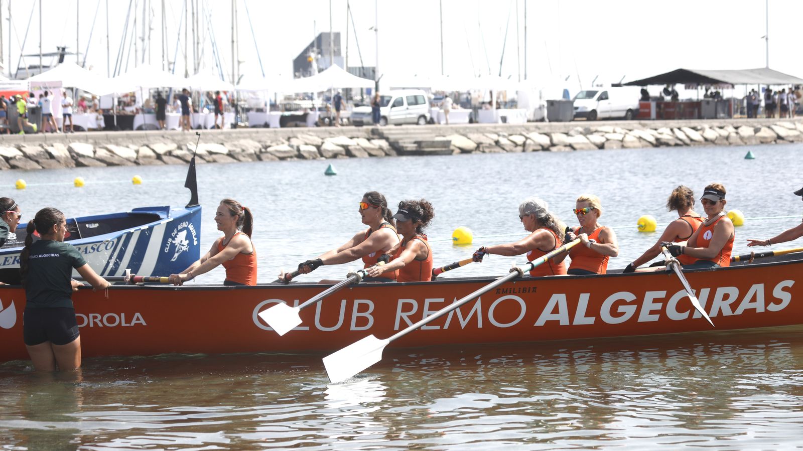Las fotos de la primera jornada del Campeonato de España de remo en banco fijo LLaut de La Línea
