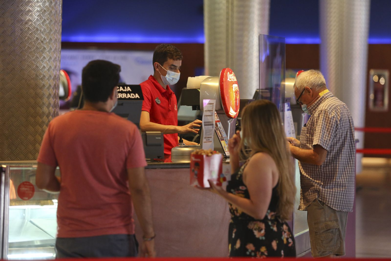El regreso de los cines a Málaga, en fotos