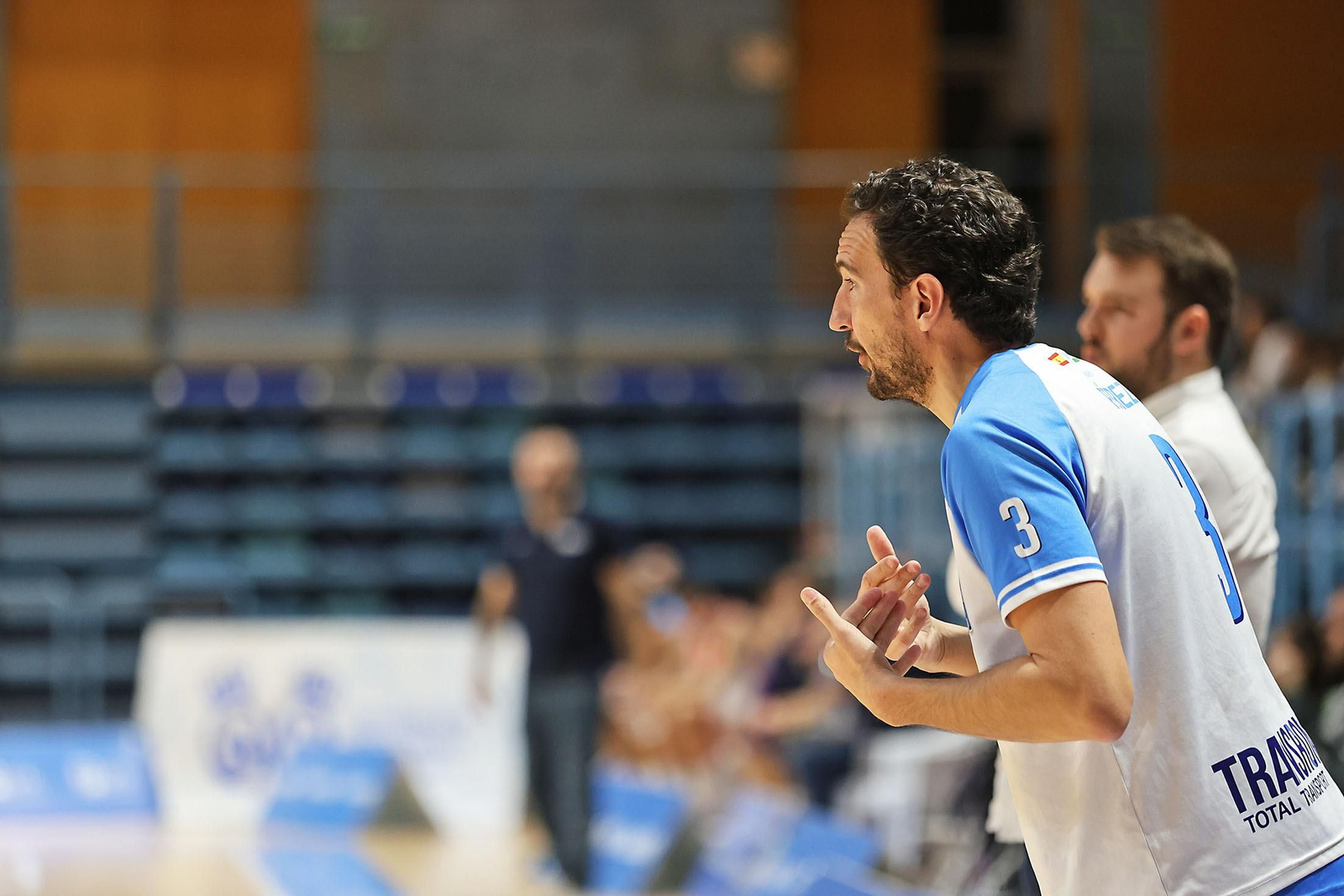 Imágenes del encuentro de baloncesto entre el Ciudad de Huelva y el Damex UDEA Algeciras