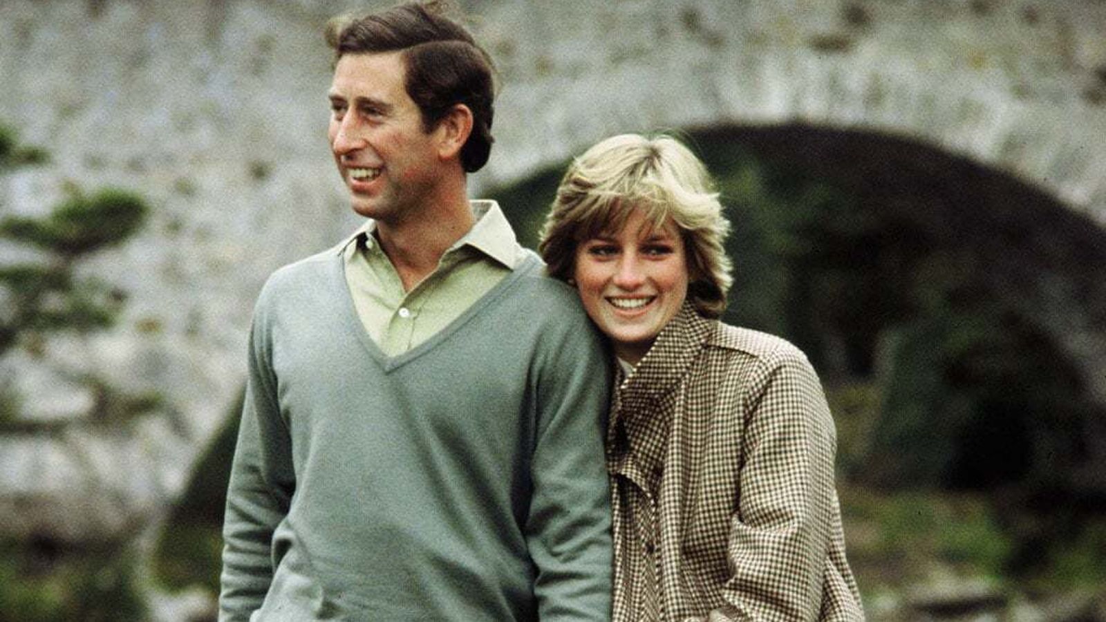 Diana, en un viaje oficial con su entonces esposo, el príncipe Carlos.