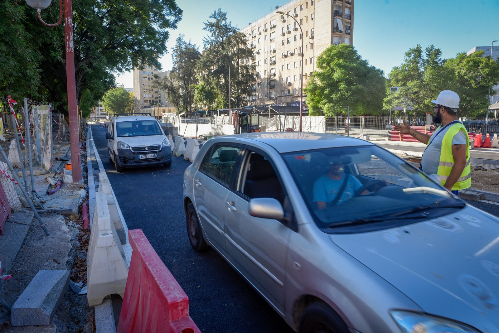 Las imágenes de la reapertura al tráfico de la Avenida Ramón y Cajal