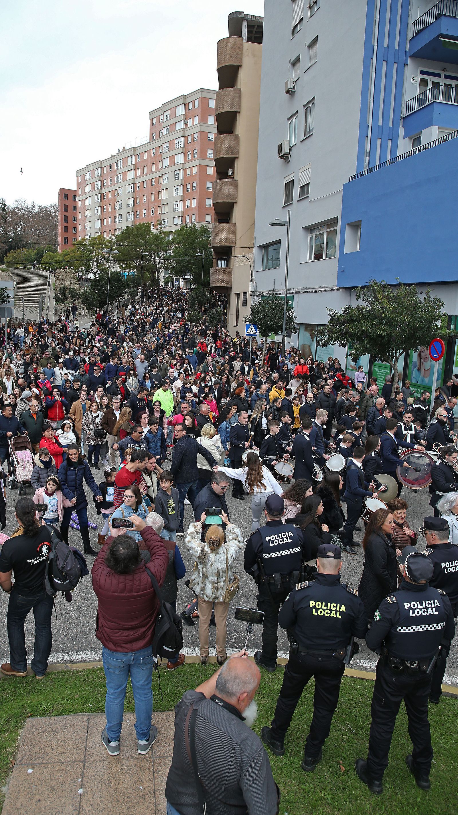 Fotos del arrastre de latas en Algeciras