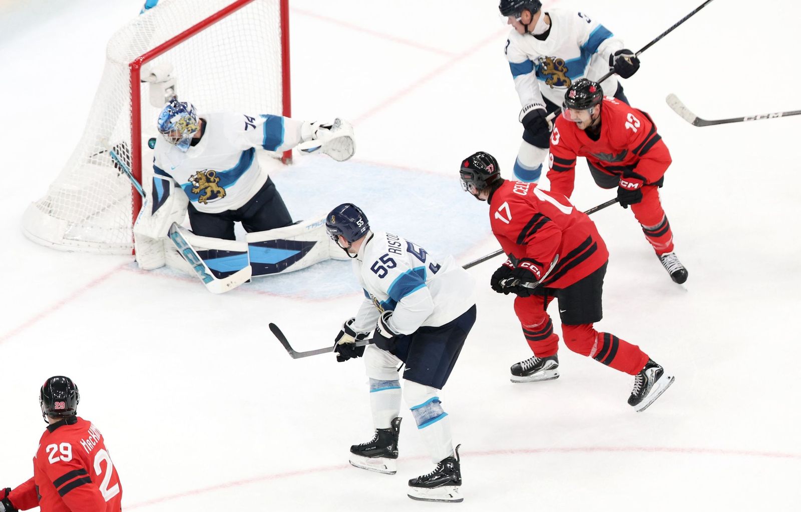 Las mejores fotos de los Juegos Olímpicos de invierno Milán Cortina d'Ampezzo 2026 | Jornada 15