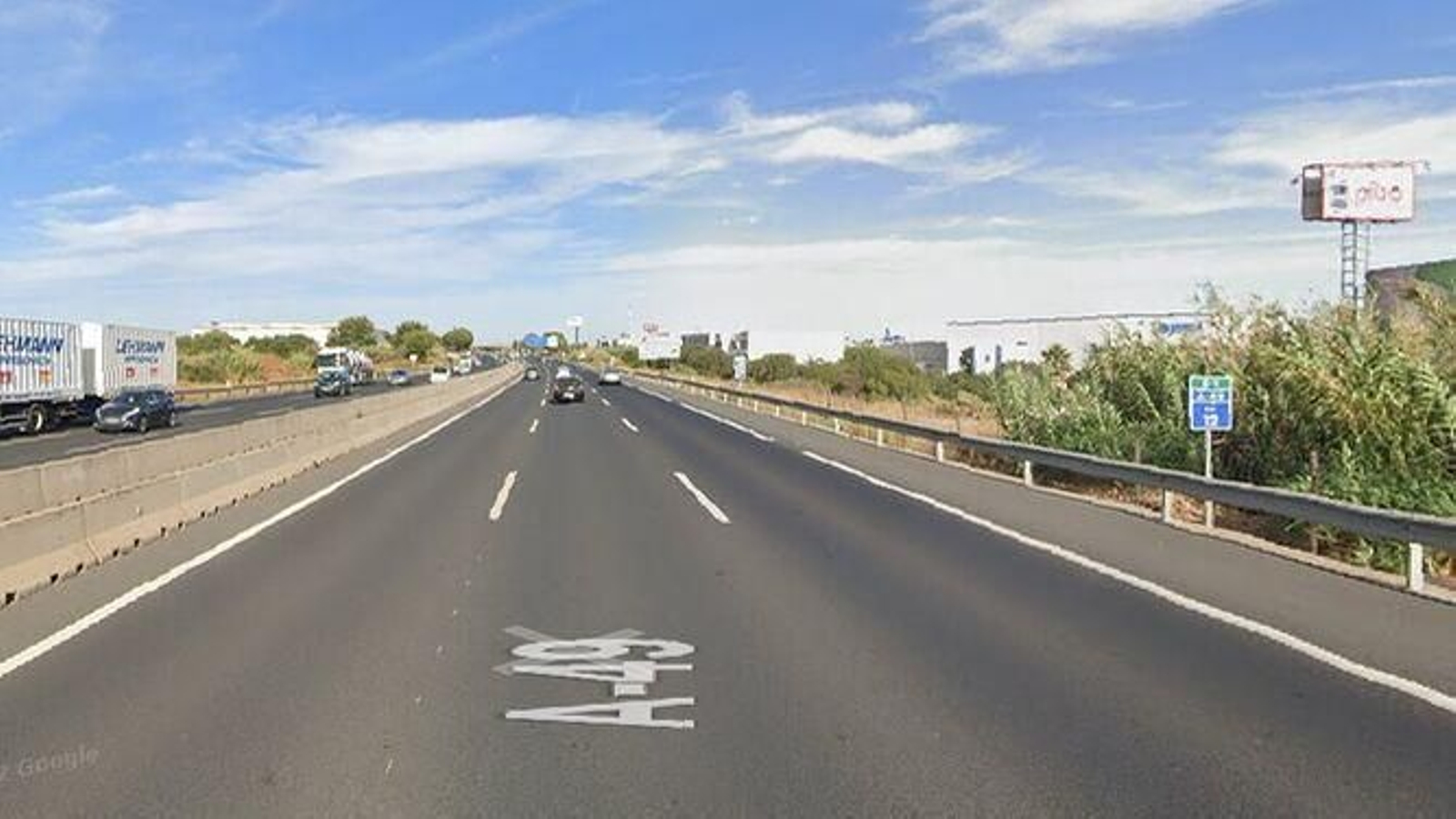 Punto kilométrico 12 de la A-49, donde ha ocurrido el accidente con dos muertos.