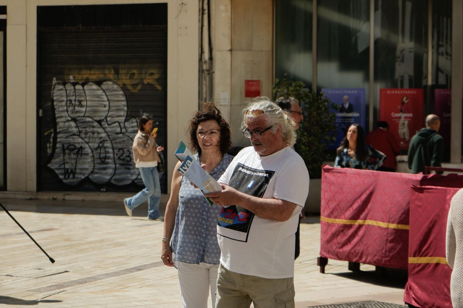 Imágenes del lunes 14 de abril en Huelva