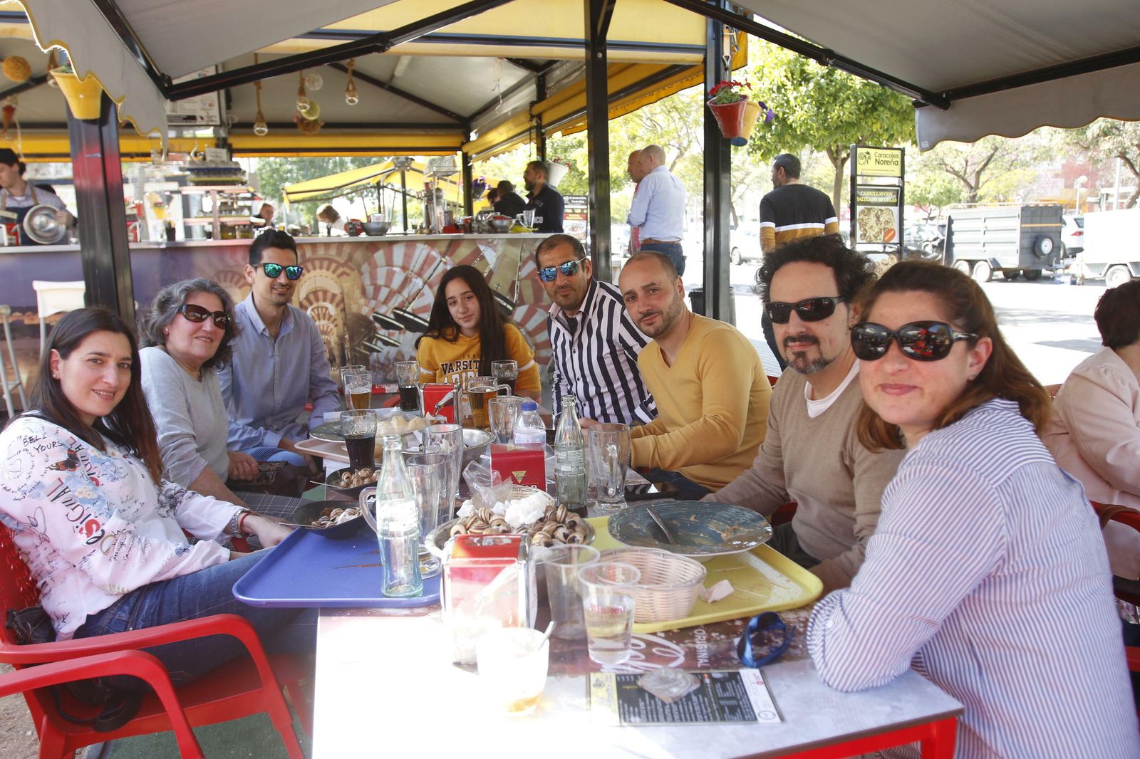 El puesto de caracoles de Noreña, en fotos