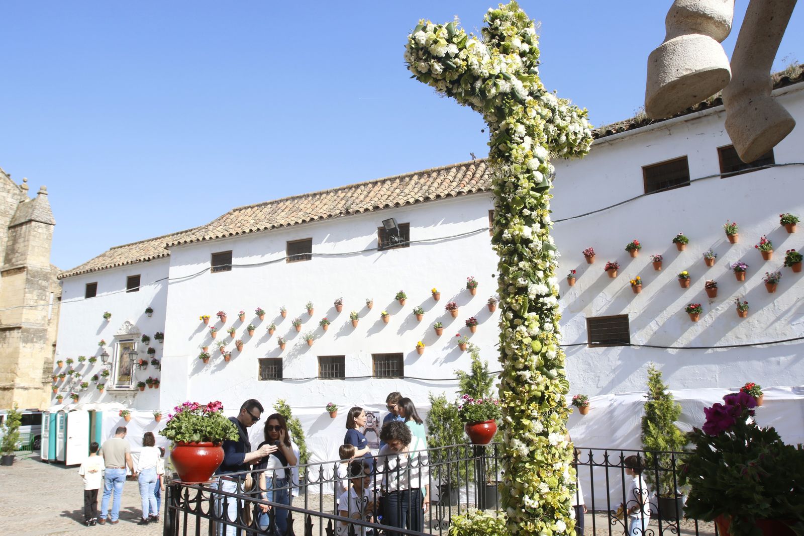 El viernes de Las Cruces de Córdoba, en imágenes