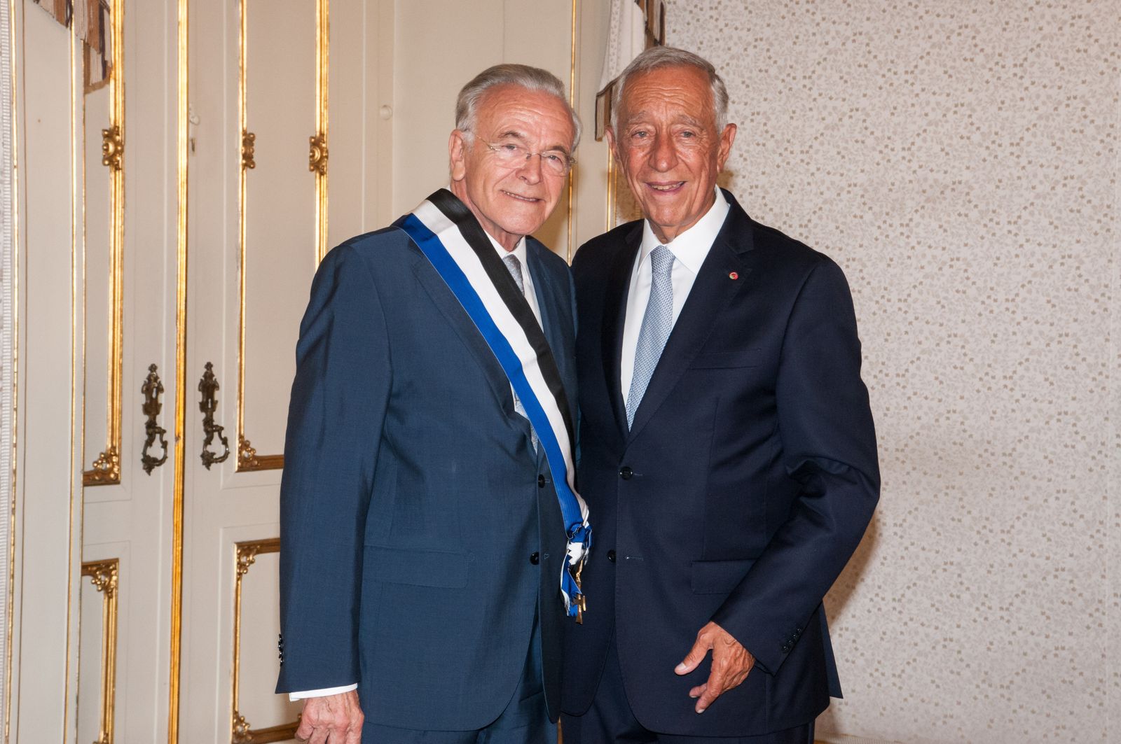 Isidro Fainé, con la distinción junto al presidente portugués Marcelo Rabelo de Sousa