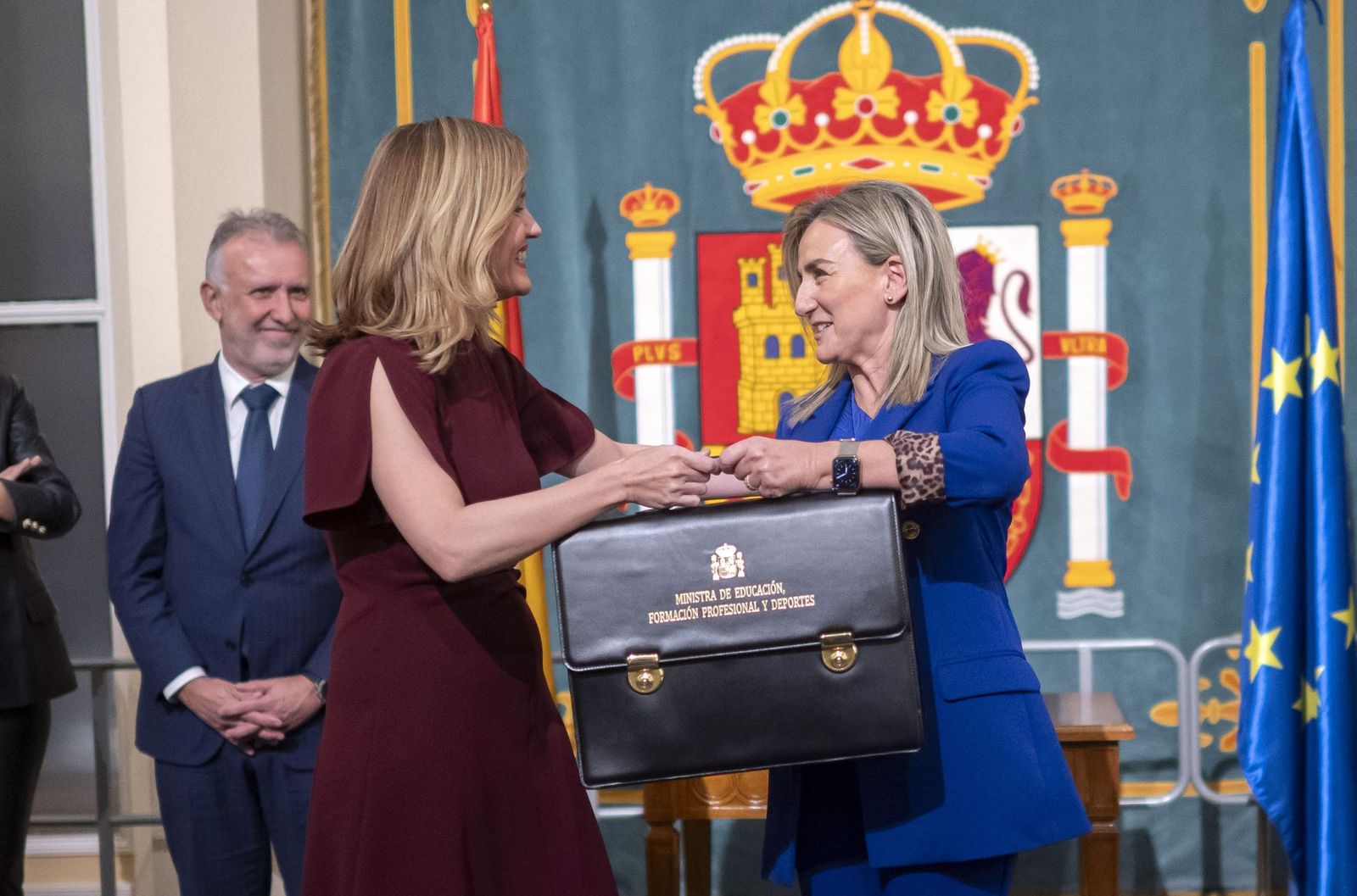 Pilar Alegría cede la cartera a Milagros Tolón