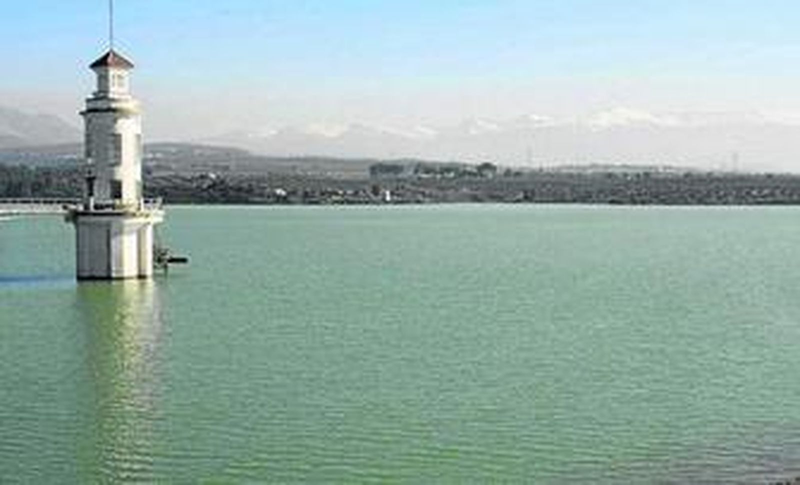 Imagen del pantano del Cubillas.